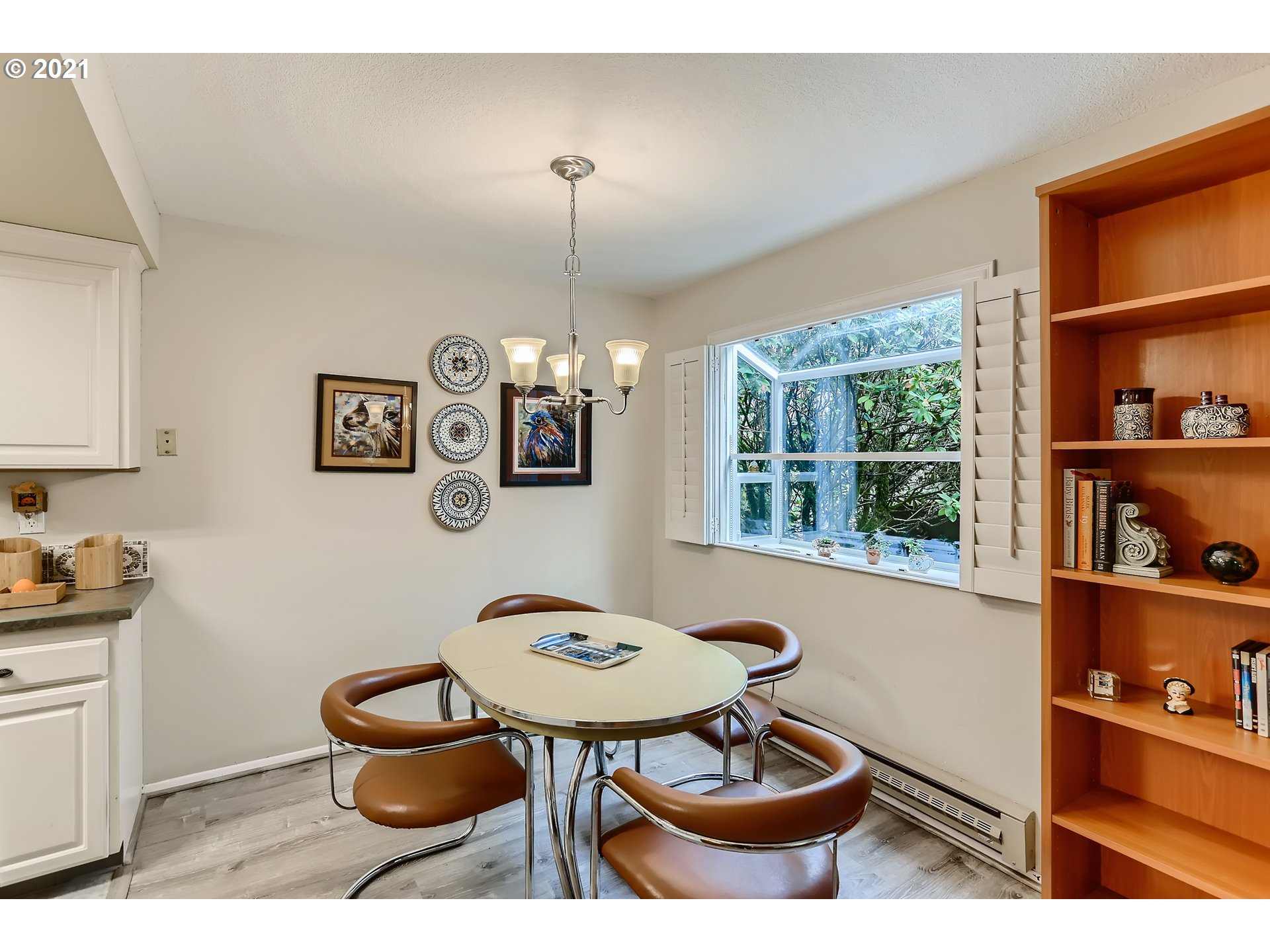 Photo #4: 21617061 Listing 