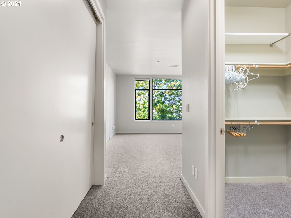 Photo #6: 21621722 Listing 