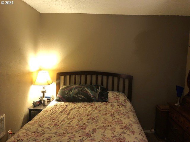 Photo #3: 21621985 Listing 