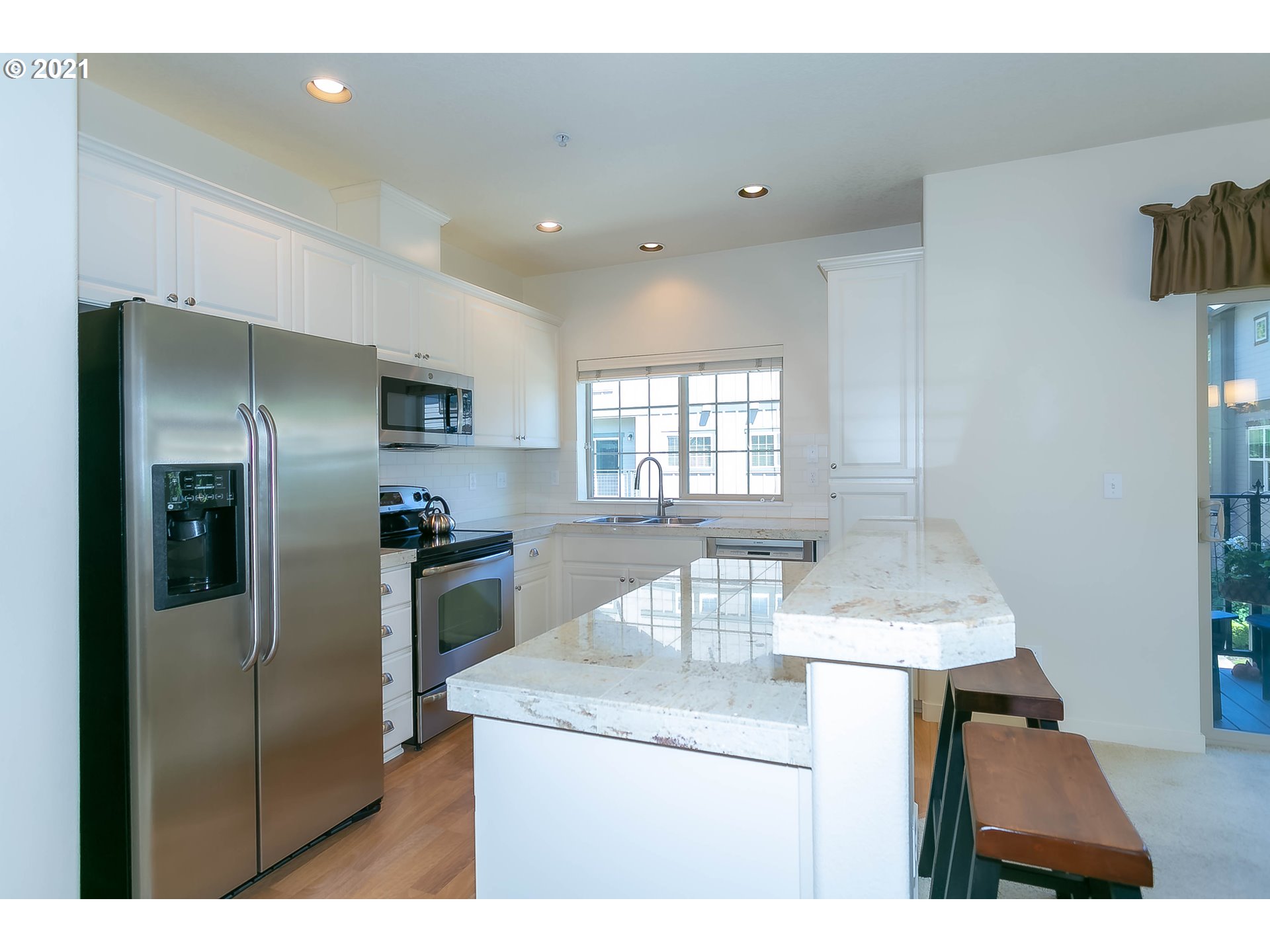 Photo #4: 21622317 Listing 