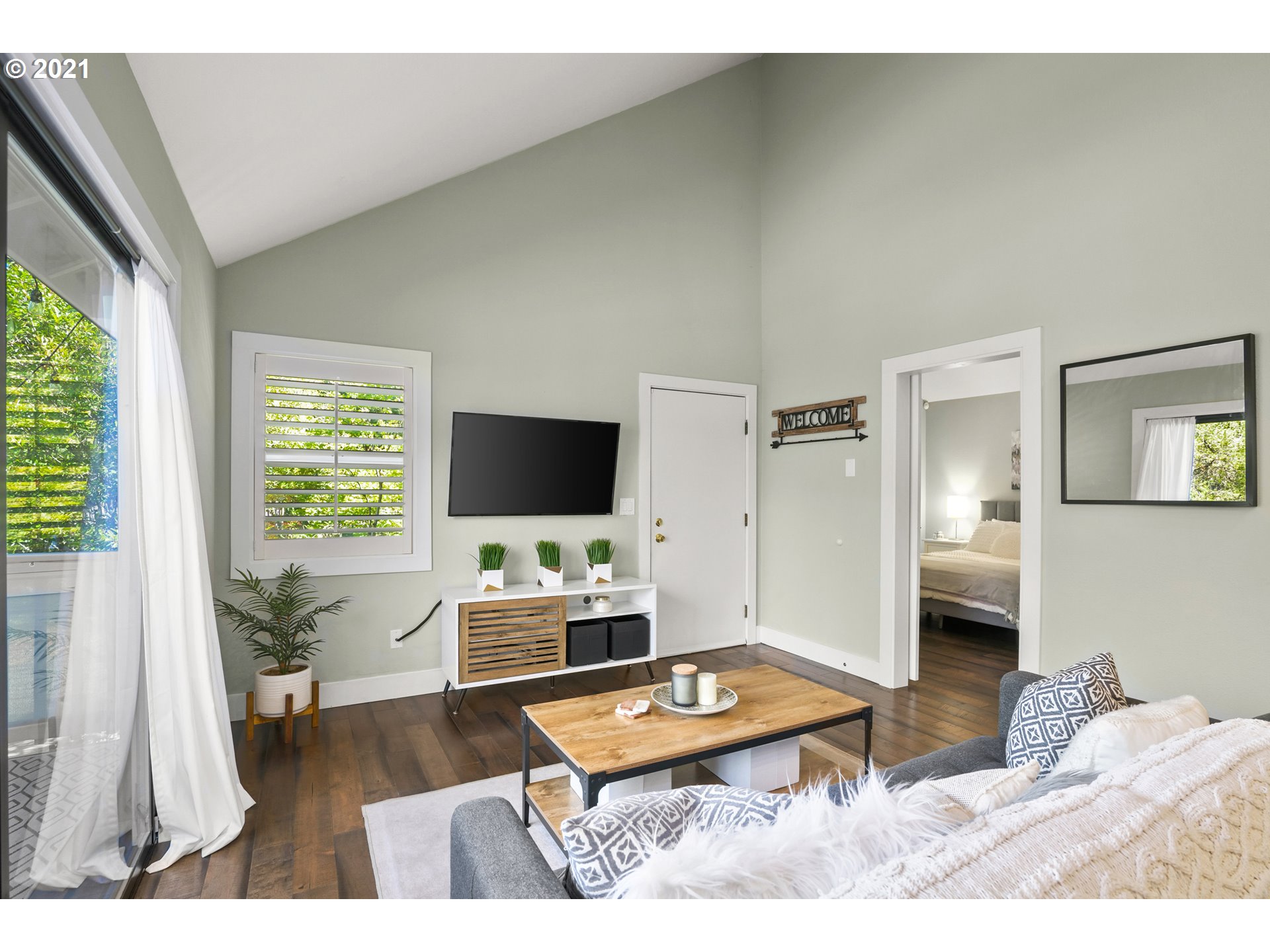 Photo #3: 21622880 Listing 