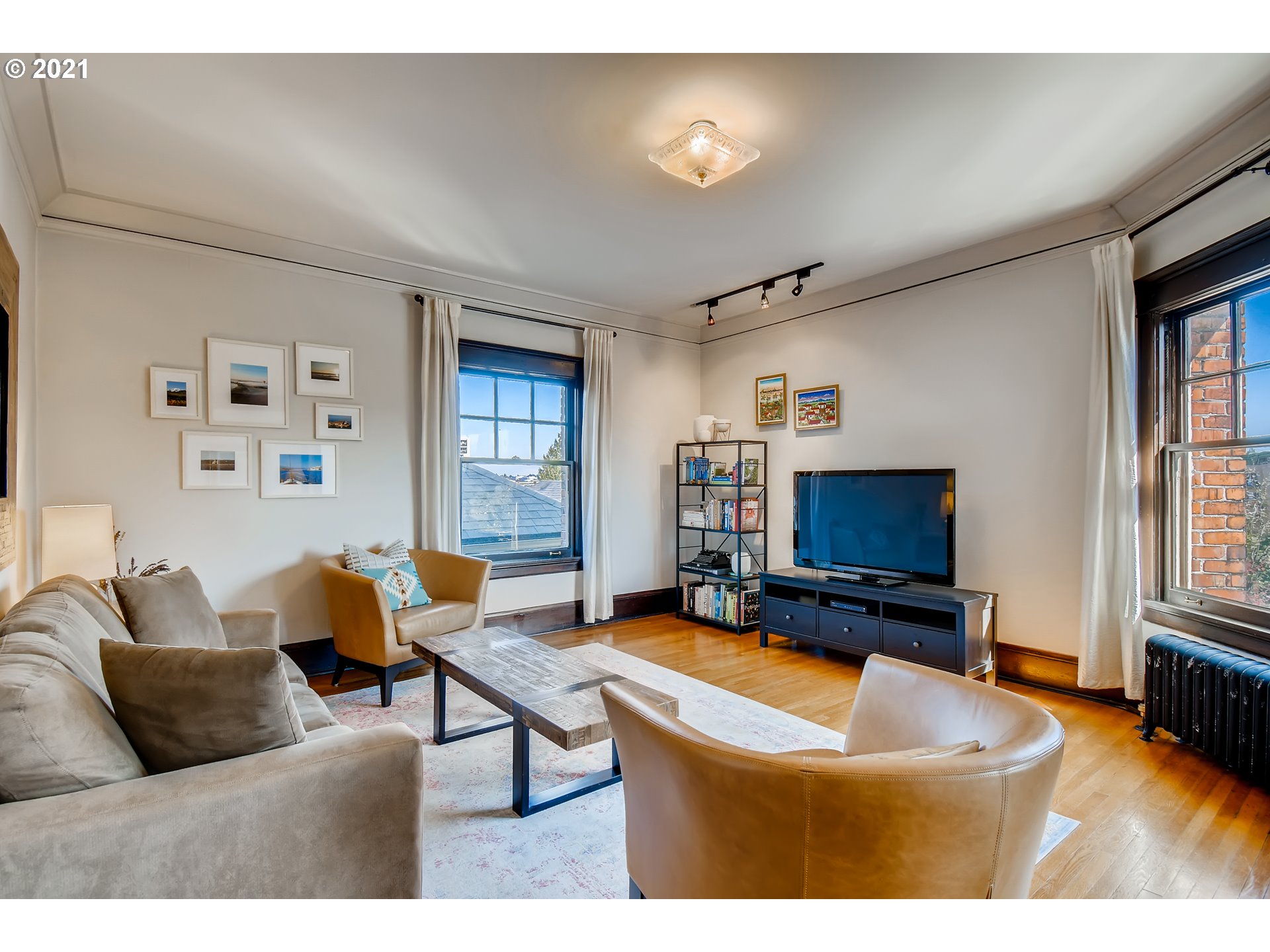 Photo #5: 21624755 Listing 