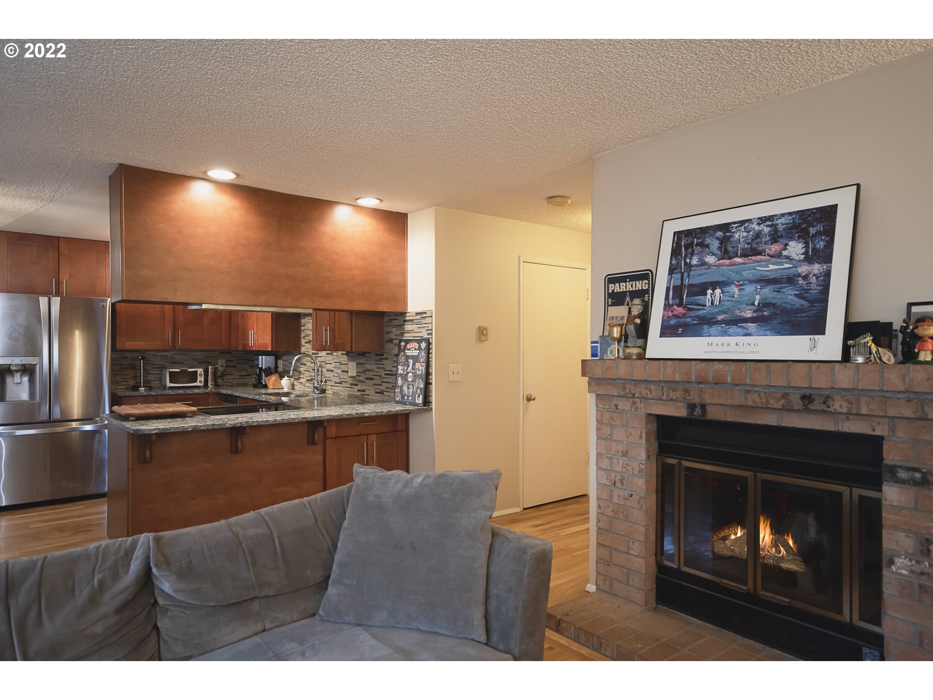 Photo #4: 21625517 Listing 