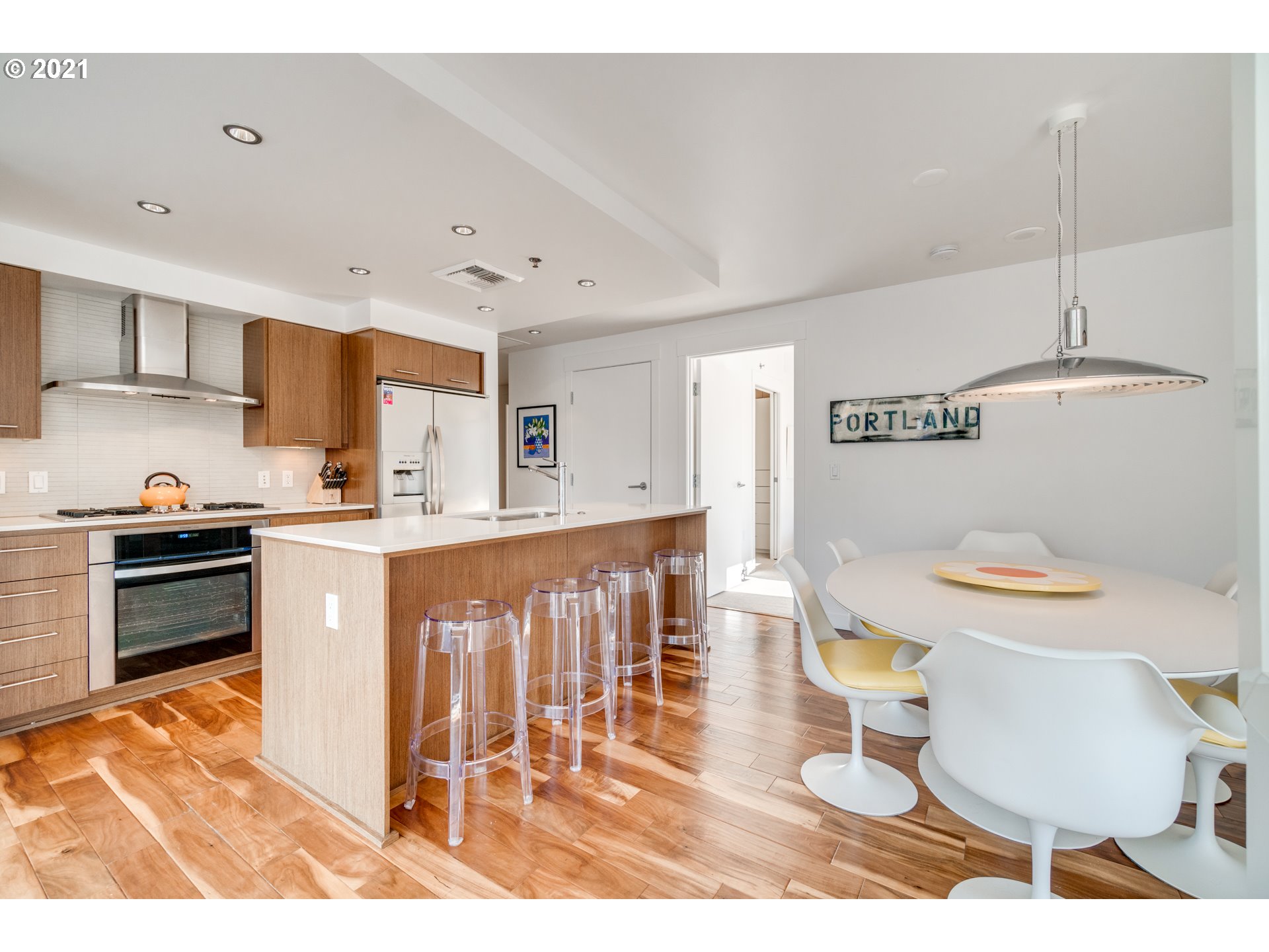 Photo #6: 21627830 Listing 