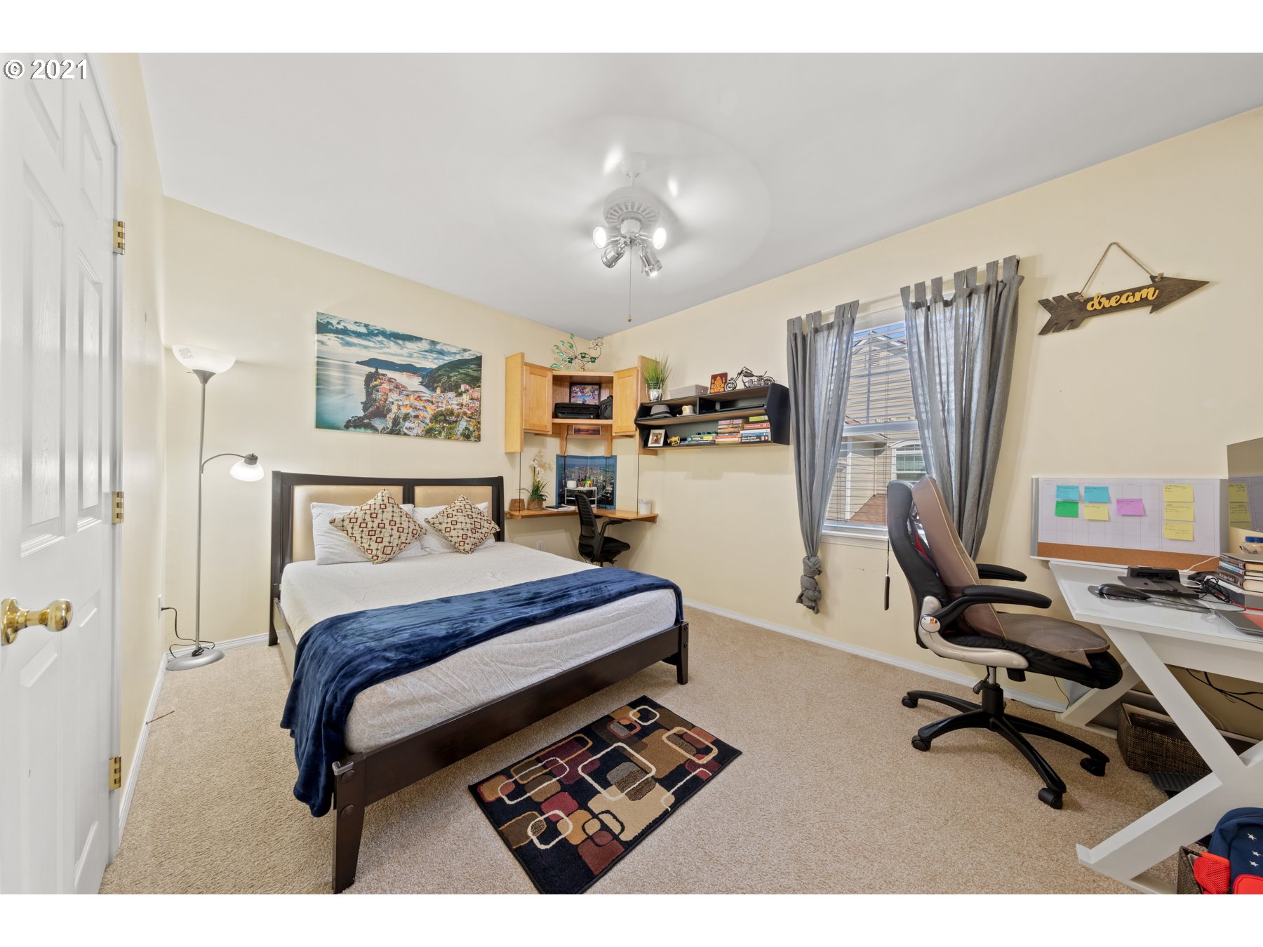 MLS: 21634676 Condo For Sale