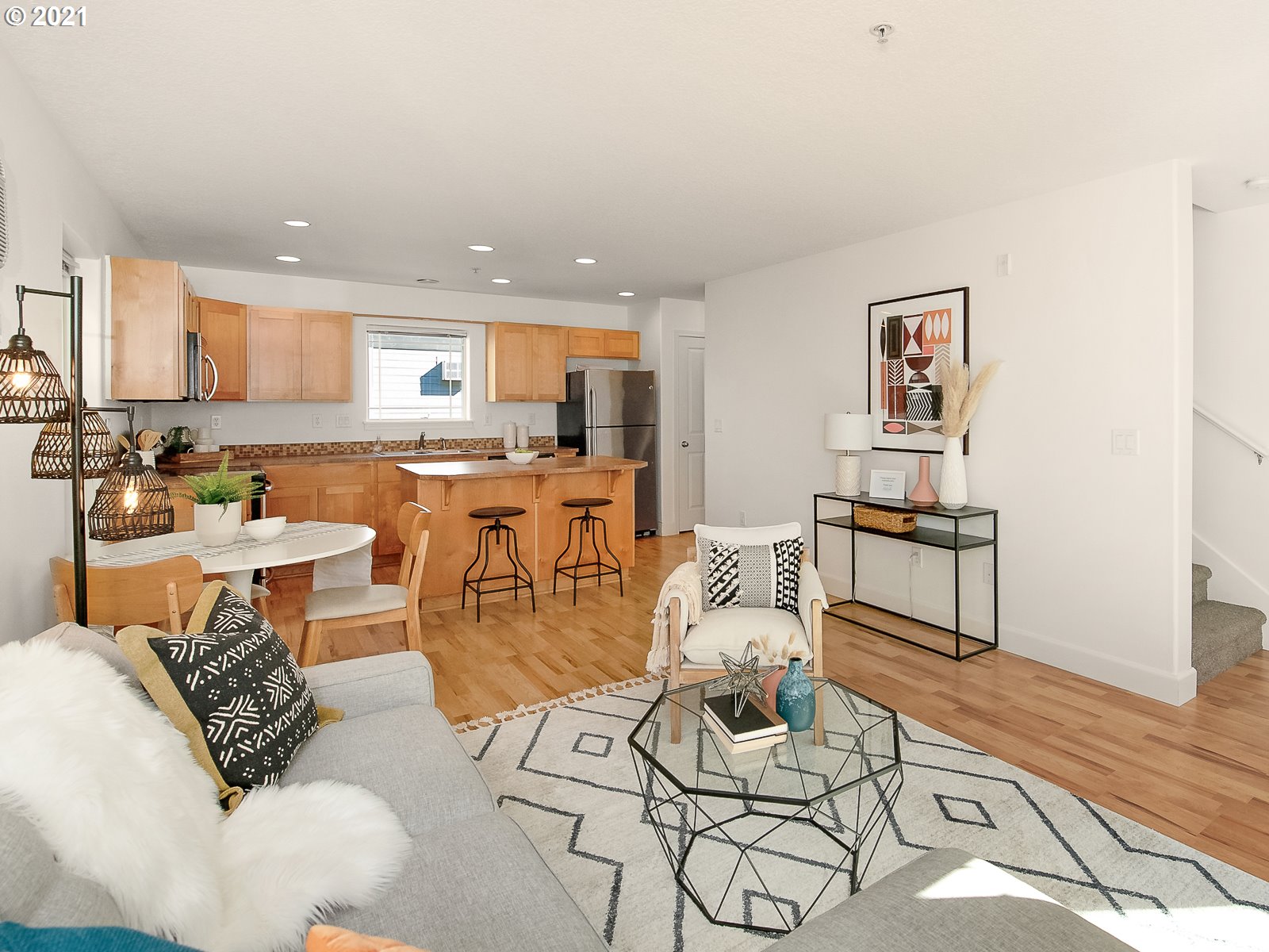 Photo #2: 21641244 Listing 
