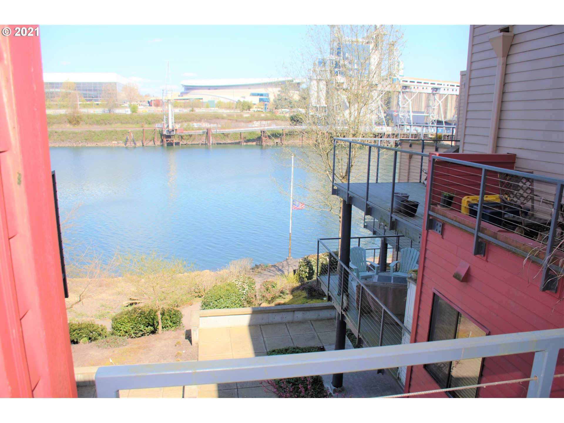 Photo #6: 21642800 Listing 