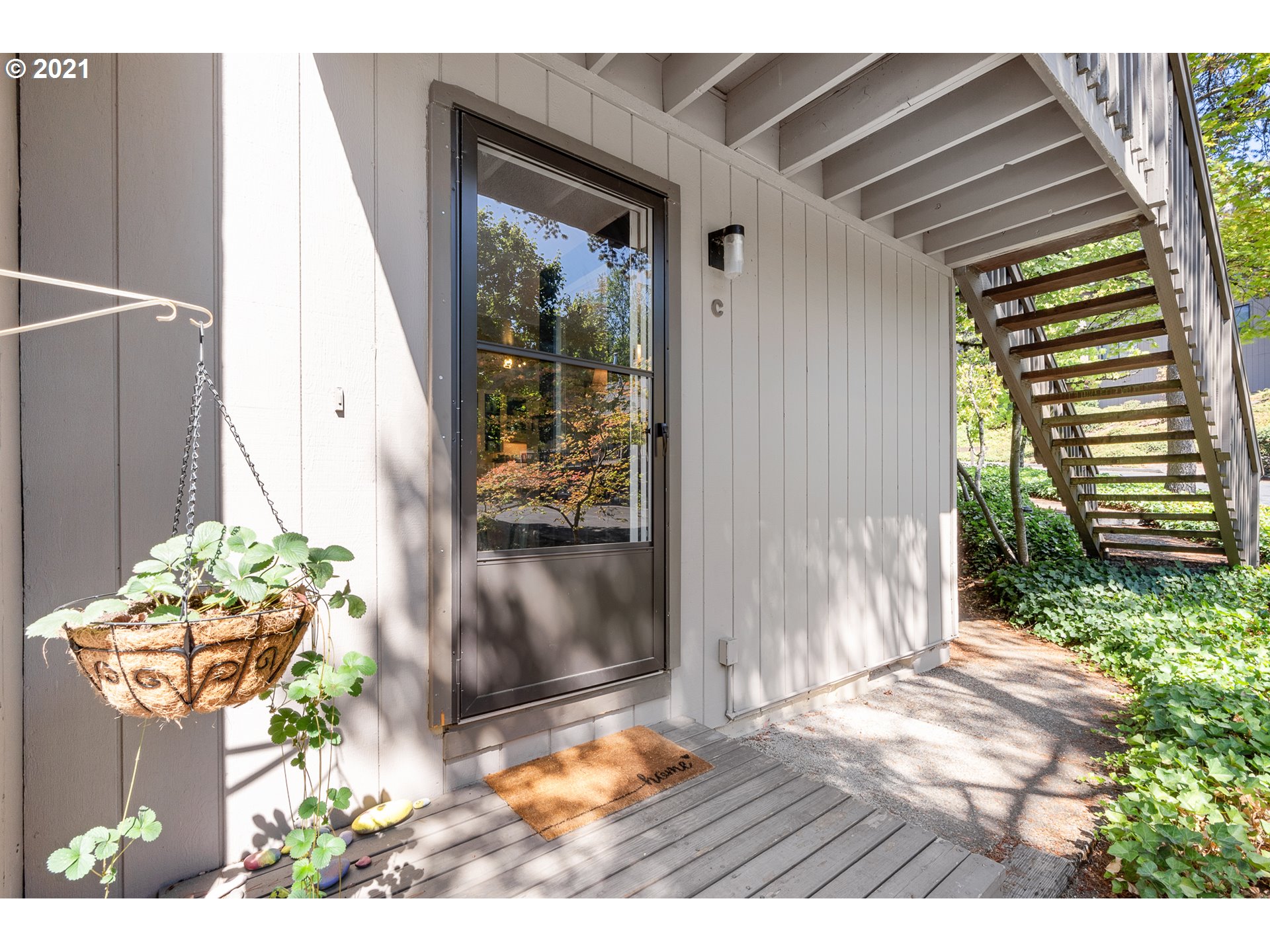 MLS: 21643275 Condo For Sale