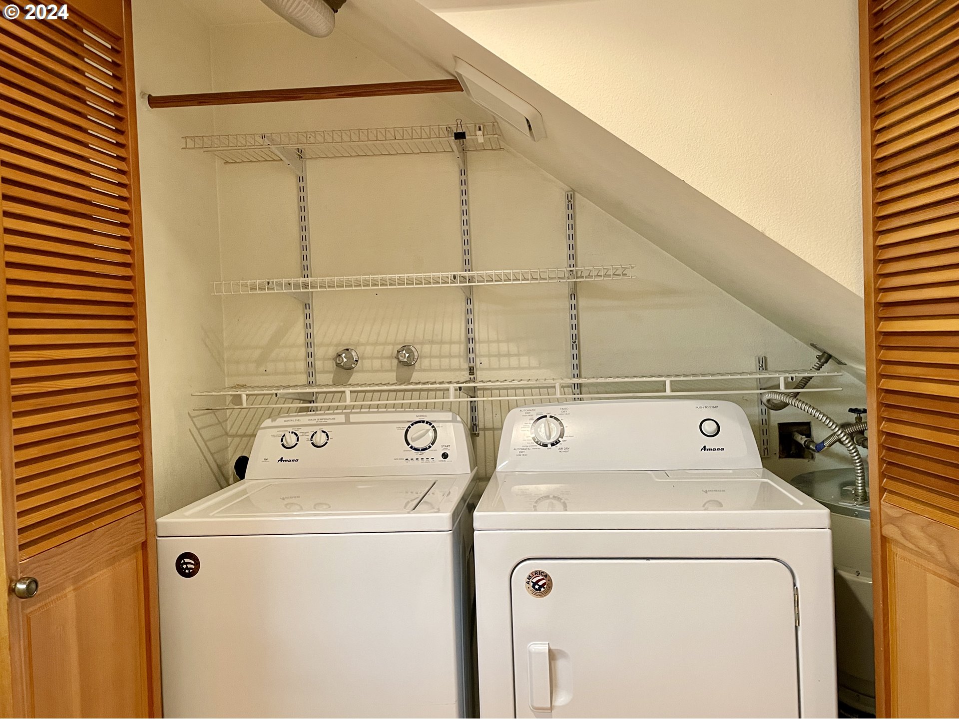 Photo #12: 216447984 Listing: Photo #12