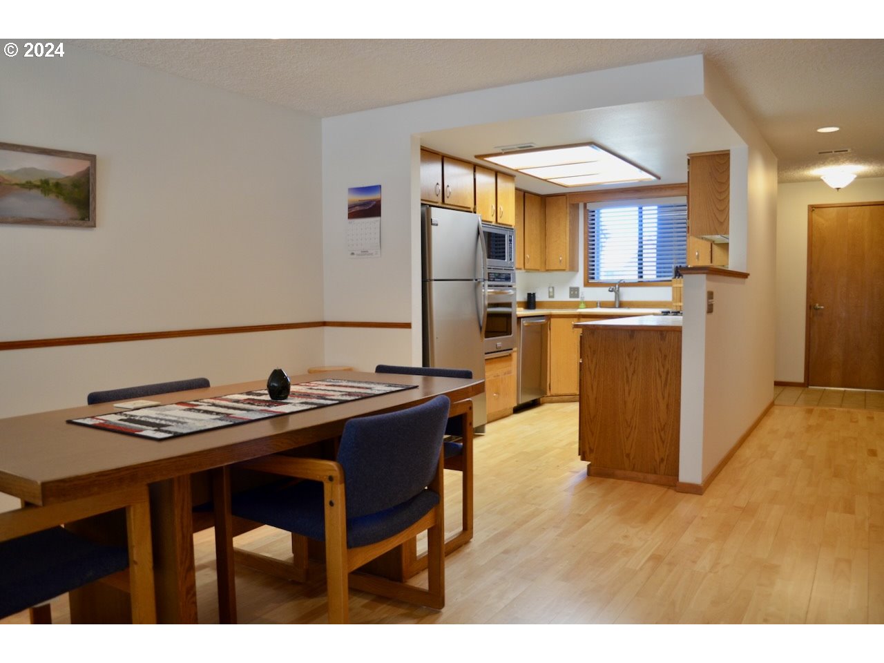 Photo #5: 216447984 Listing 