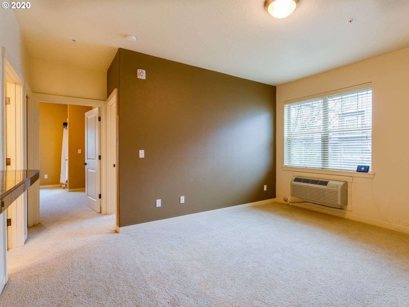 Photo #4: 21644843 Listing 