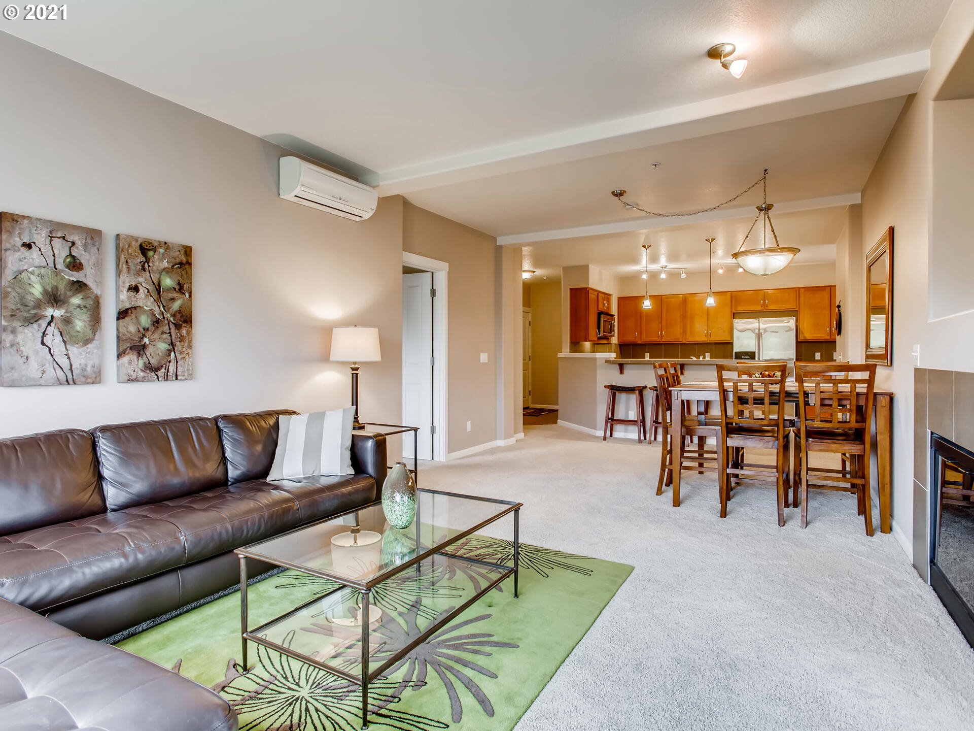 Photo #6: 21647129 Listing 
