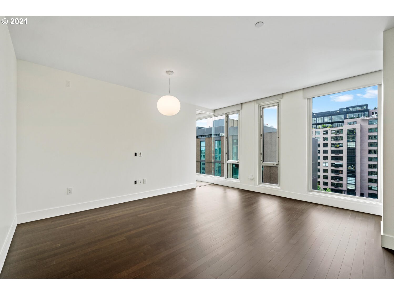 Photo #6: 21648784 Listing 