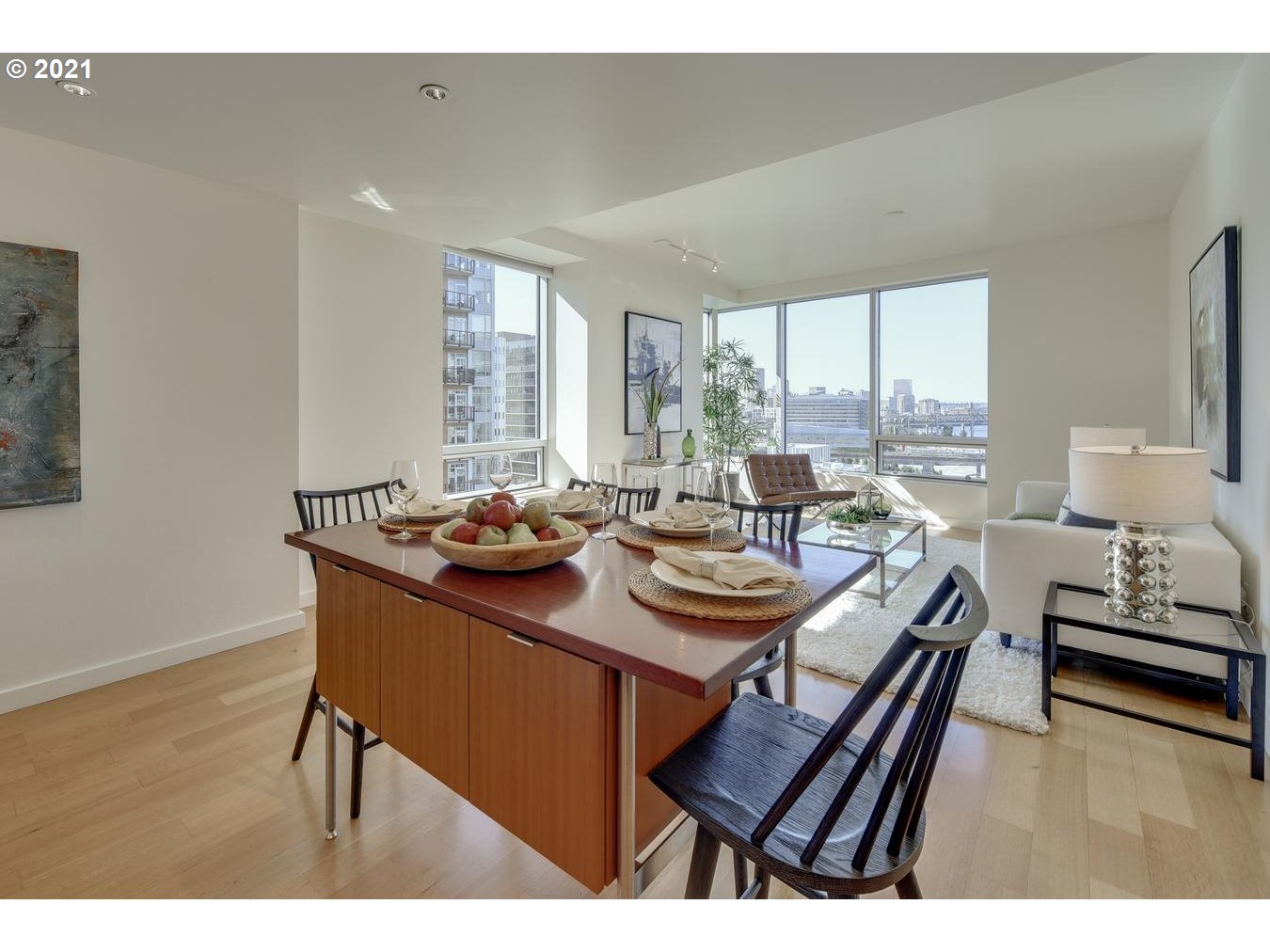 Photo #5: 21651702 Listing 