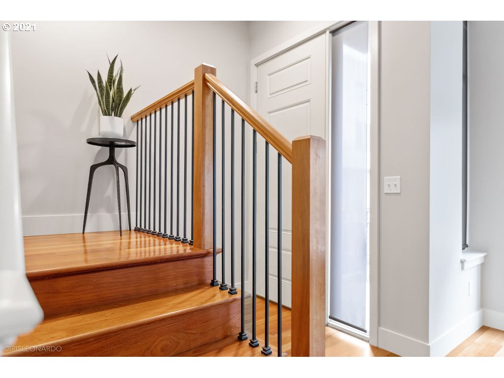 Photo #4: 21653265 Listing 