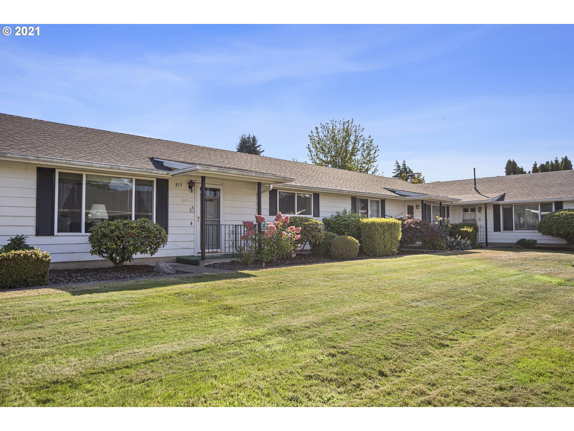 Photo #2: 21657535 Listing 
