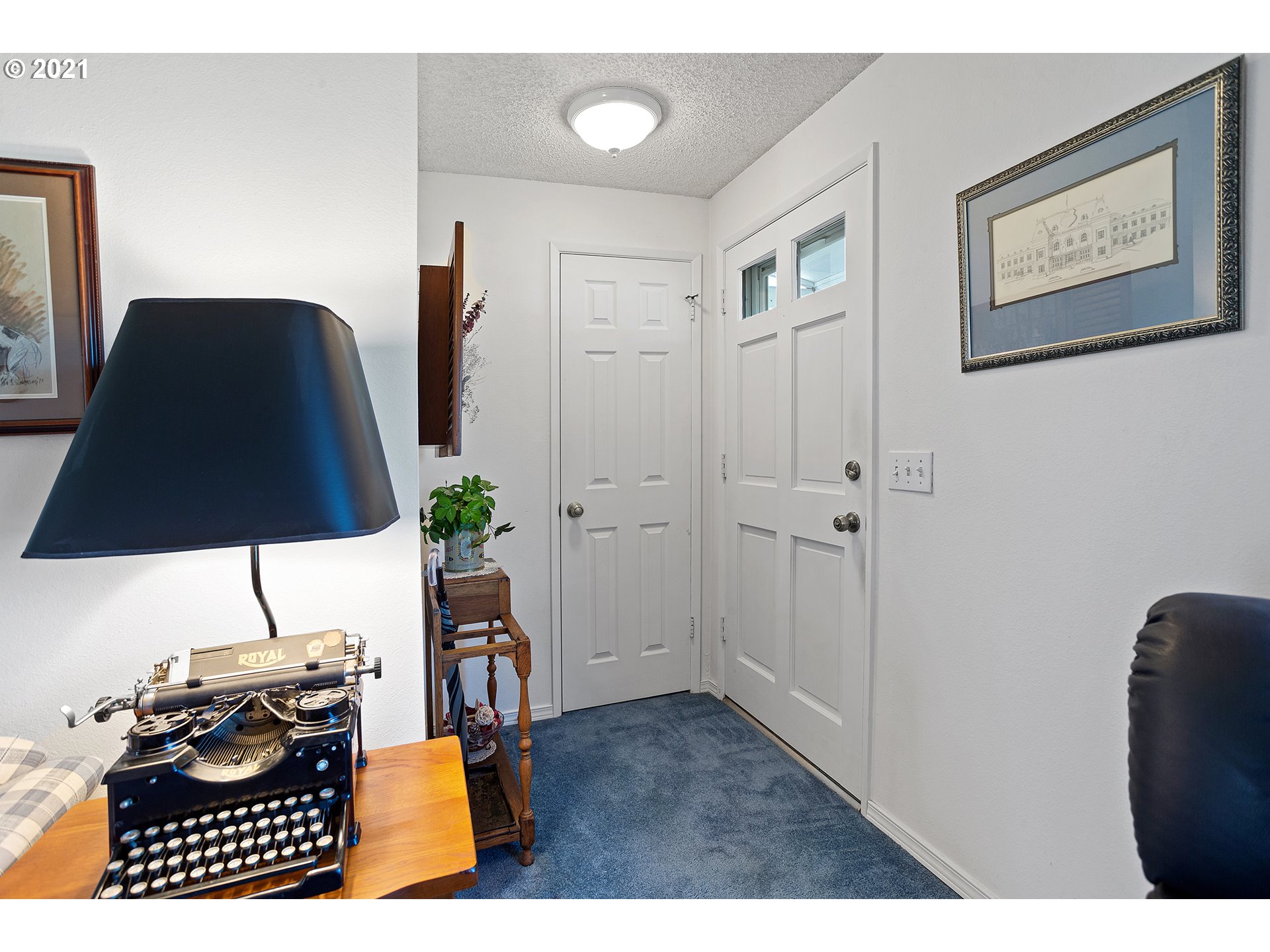 Photo #3: 21657535 Listing 