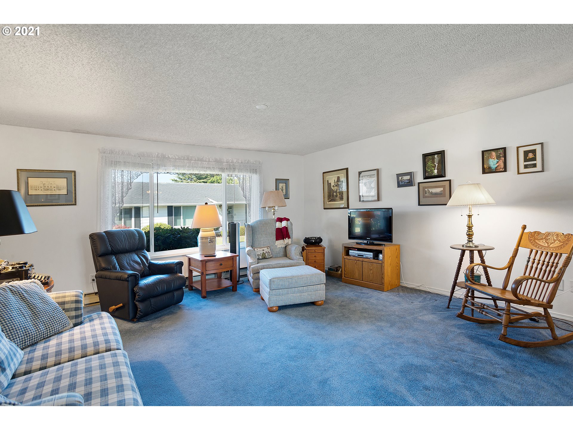 Photo #4: 21657535 Listing 
