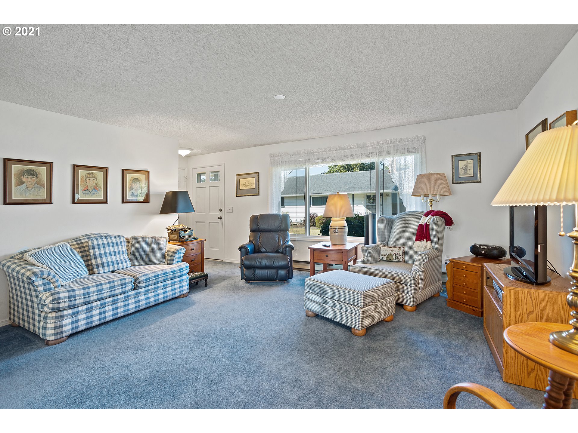 Photo #5: 21657535 Listing 