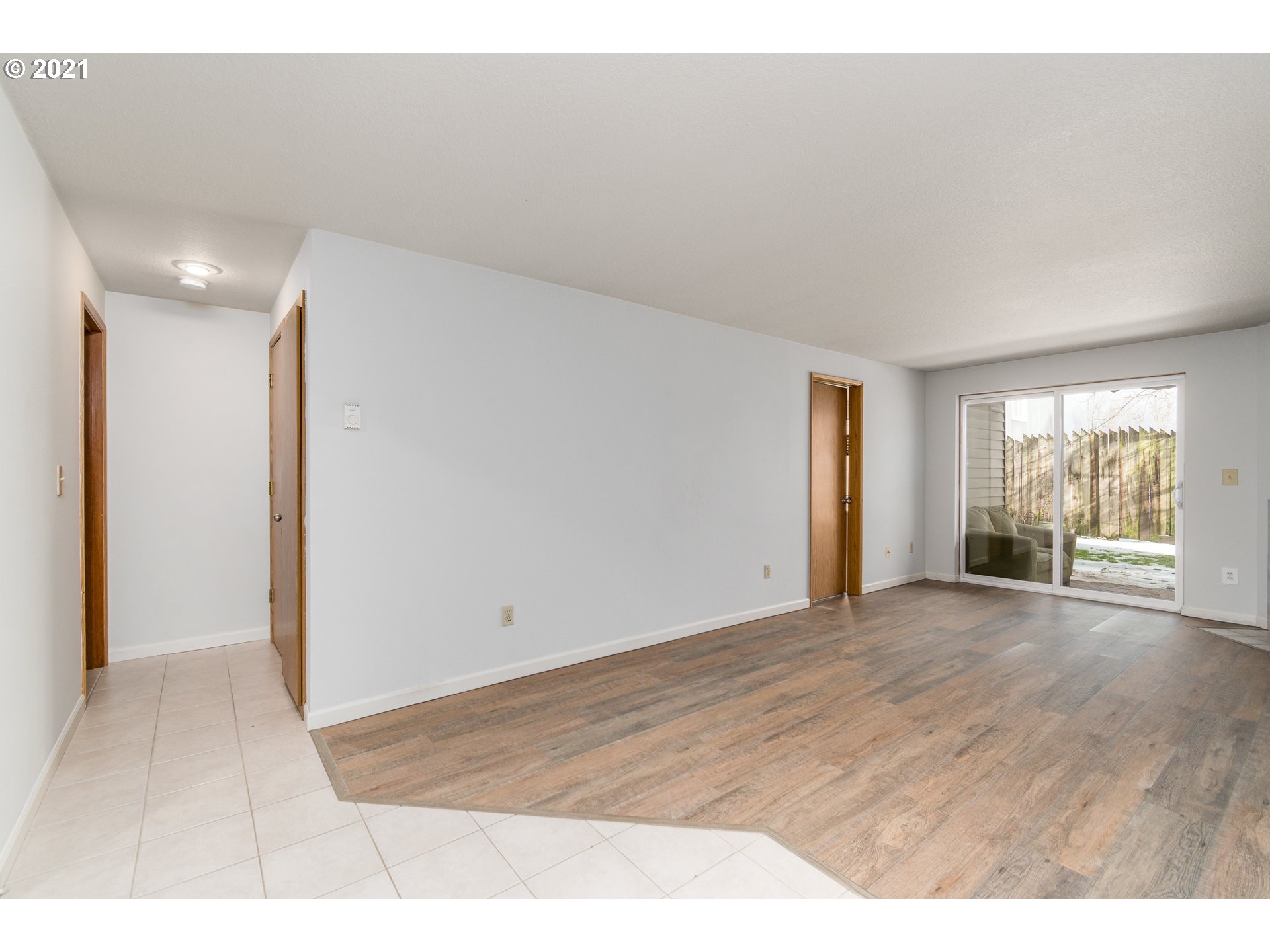 Photo #2: 21658634 Listing 