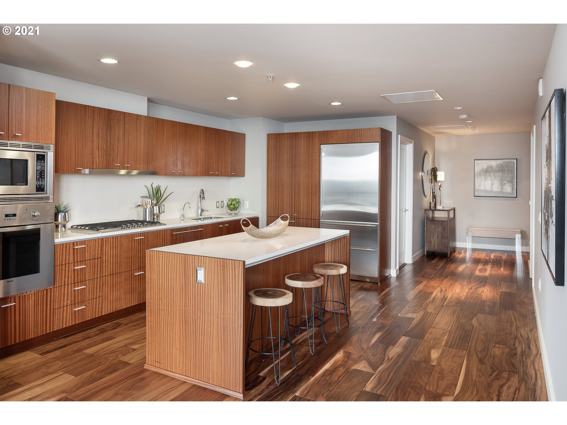 Photo #3: 21658654 Listing 