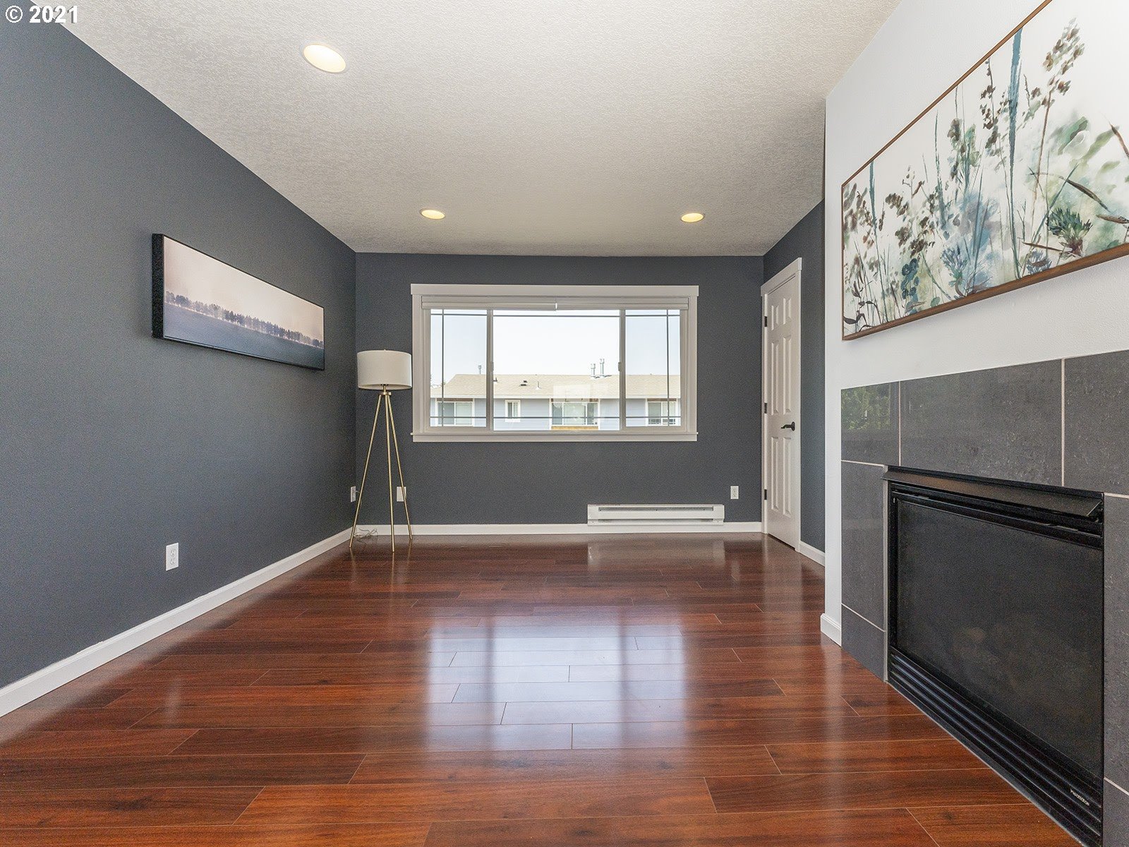 Photo #2: 21660180 Listing 