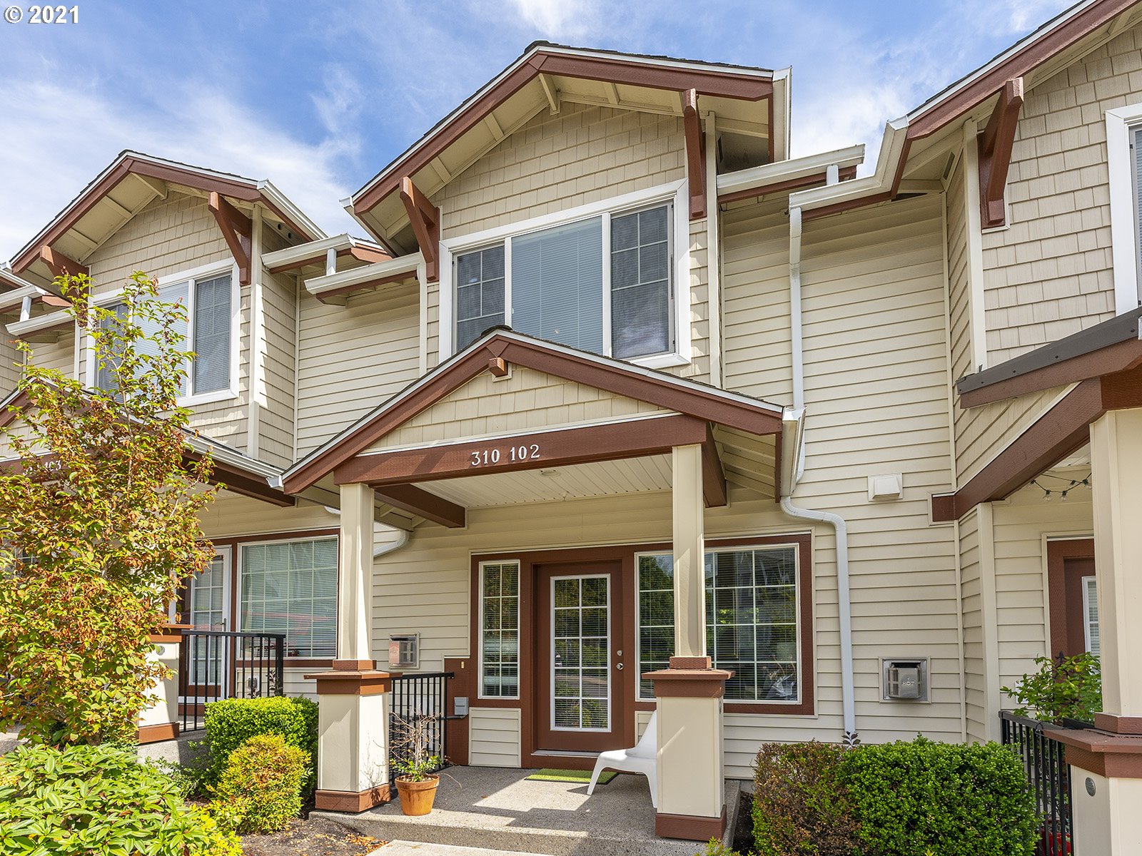 Photo #2: 21663295 Listing 