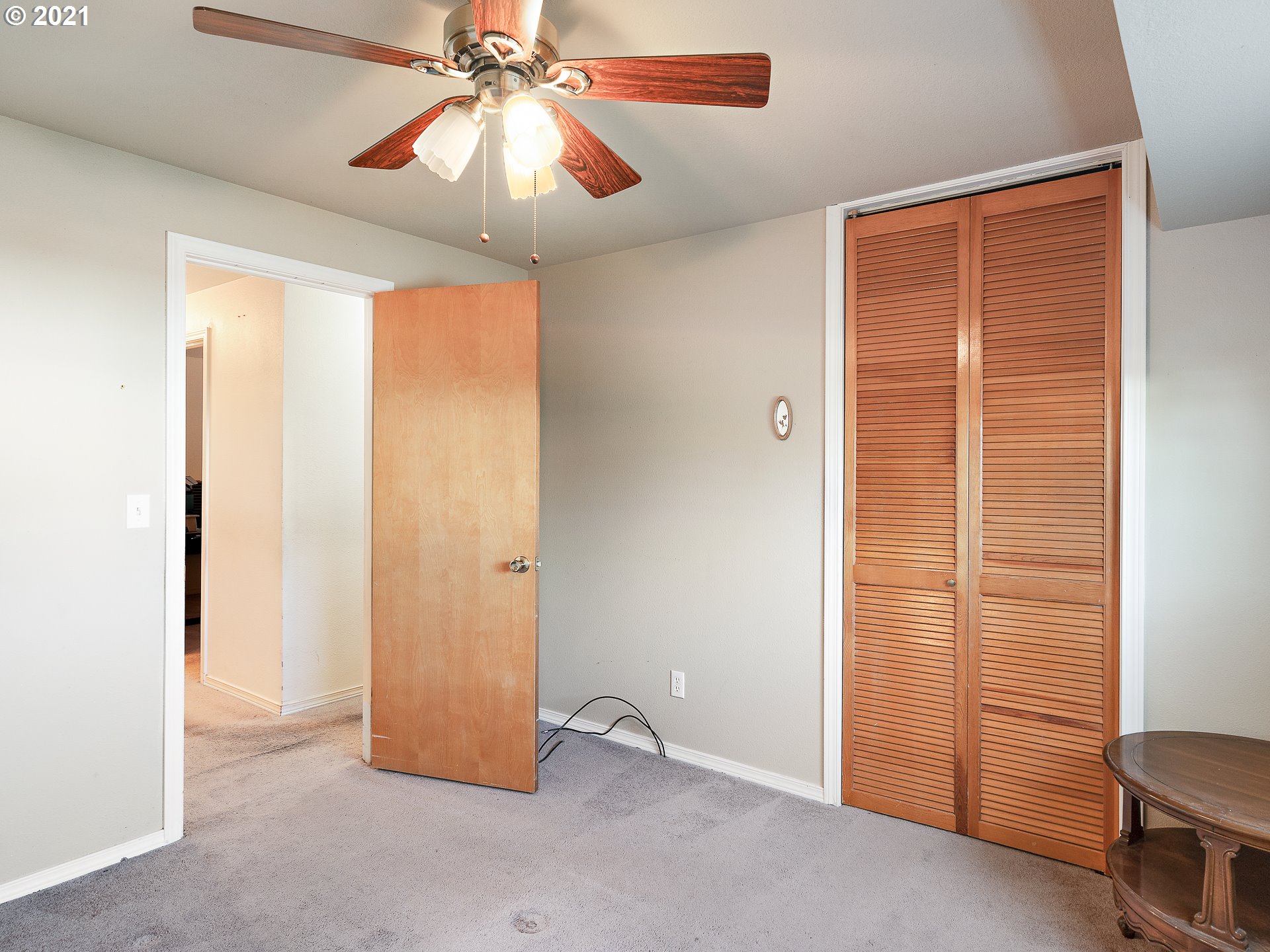 Photo #5: 21665527 Listing 