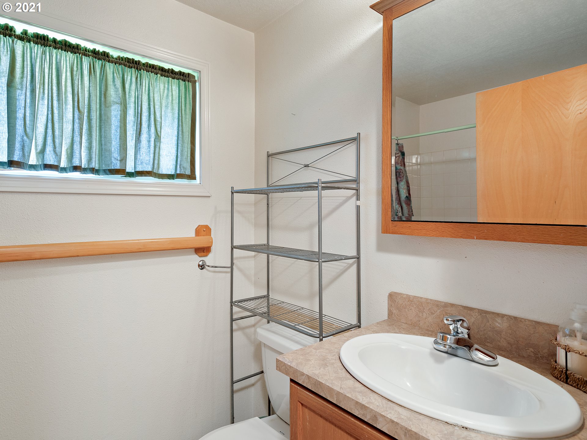 Photo #6: 21665527 Listing 