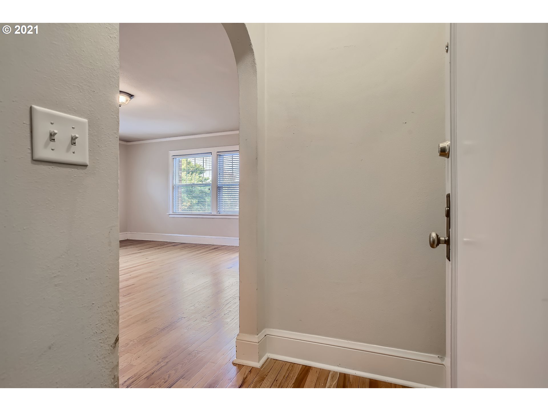 Photo #6: 21666285 Listing 