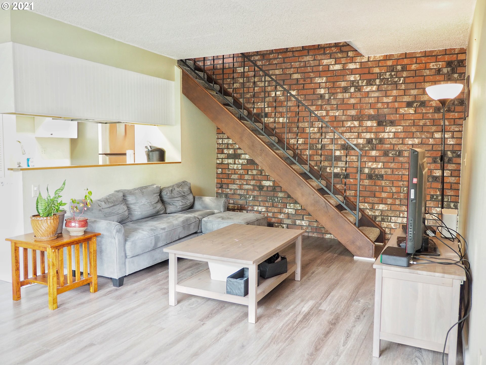 Photo #6: 21666909 Listing 