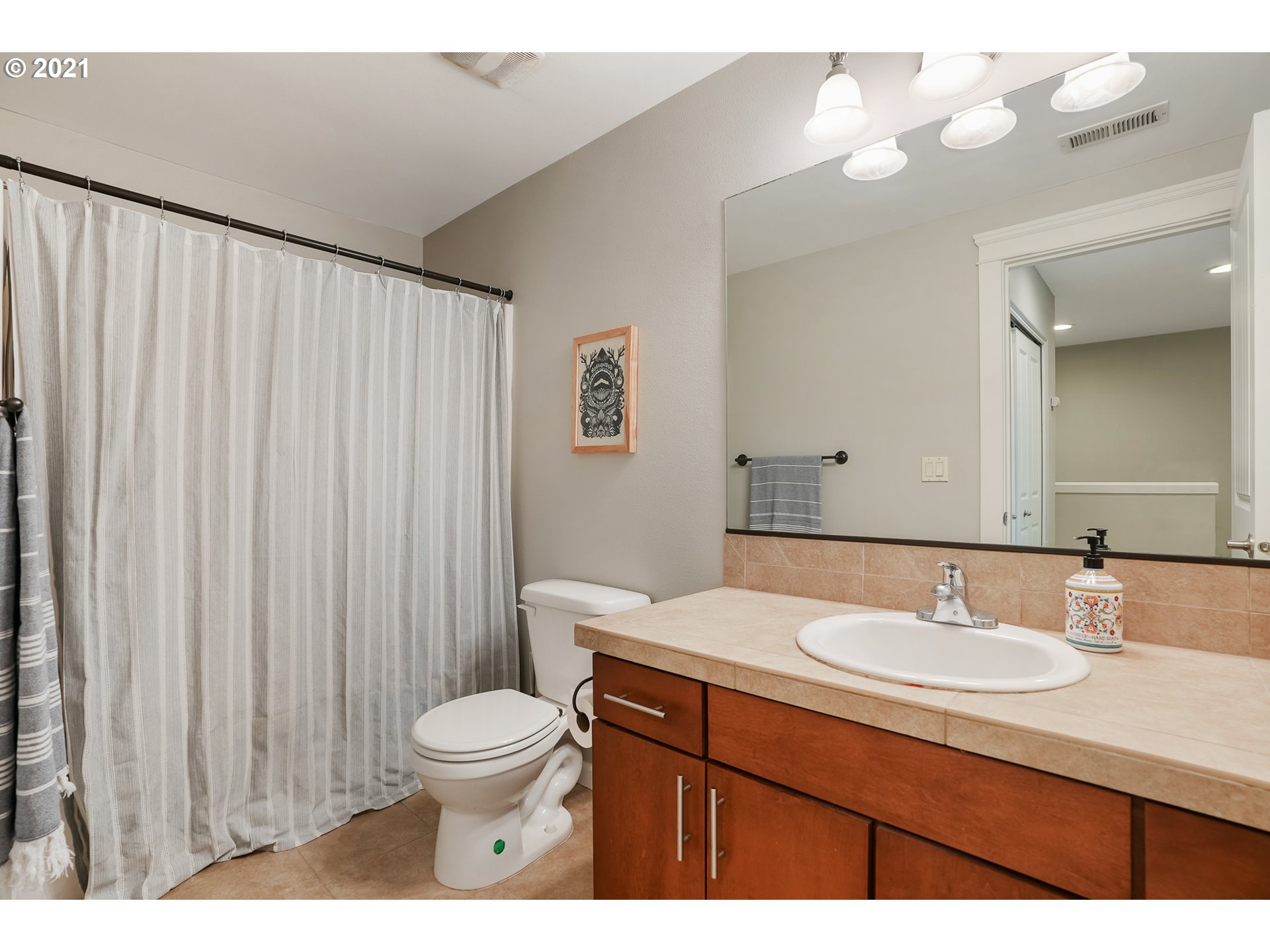 Photo #6: 21672587 Listing 