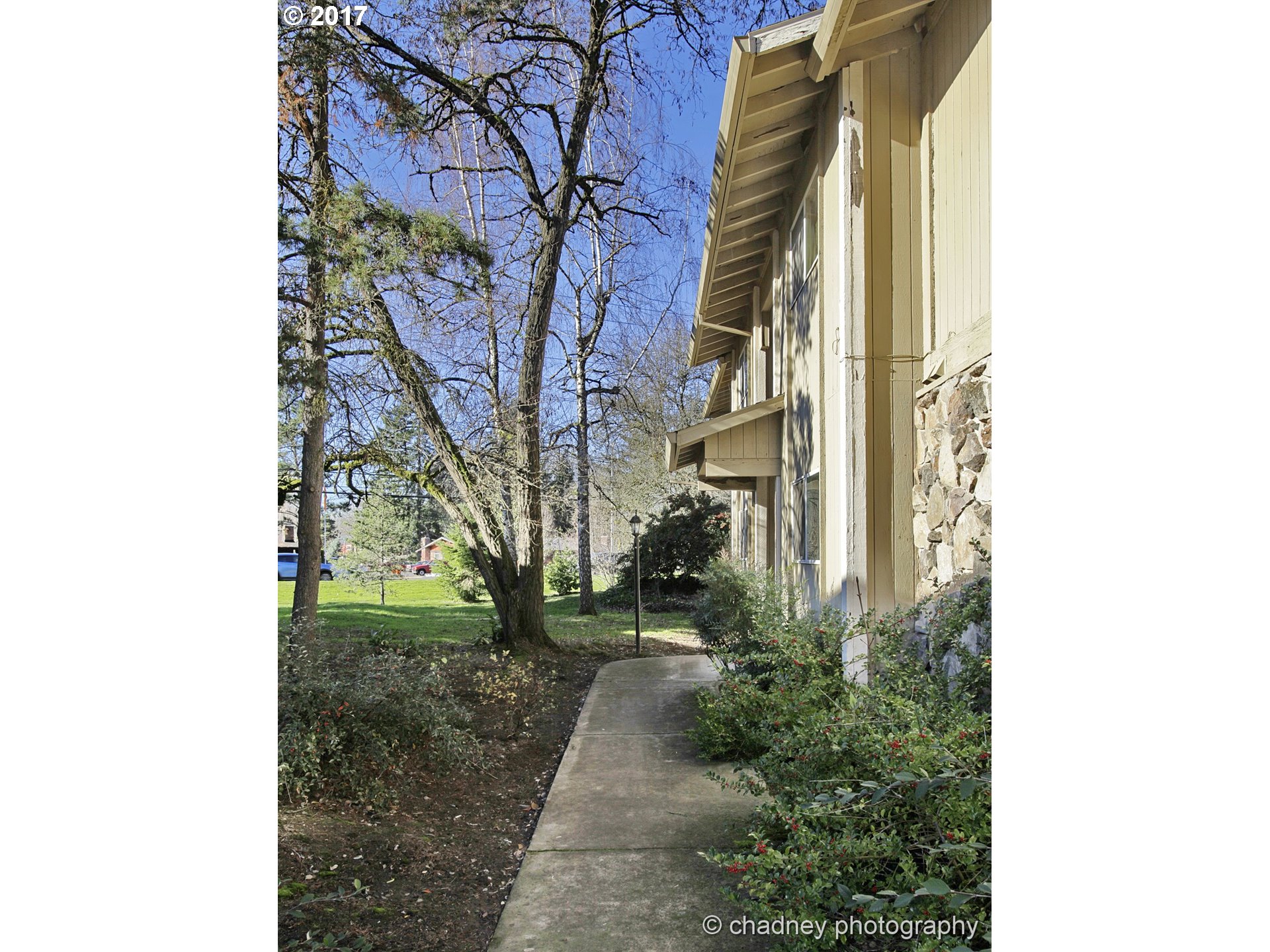 Photo #4: 21674669 Listing 