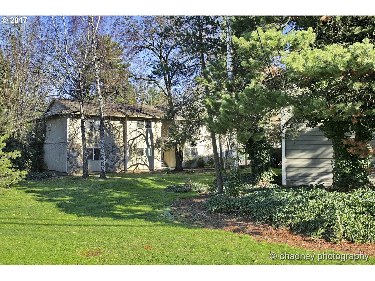 Photo #2: 21674669 Listing 
