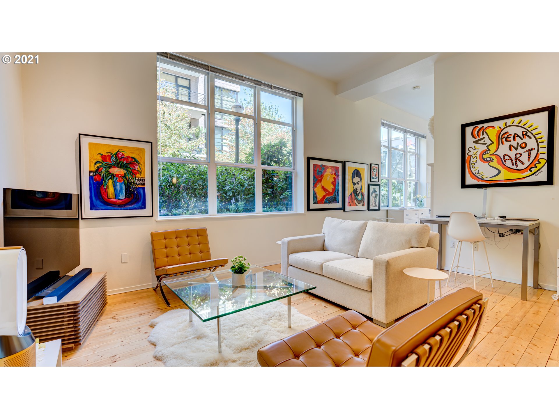 Photo #4: 21674835 Listing 