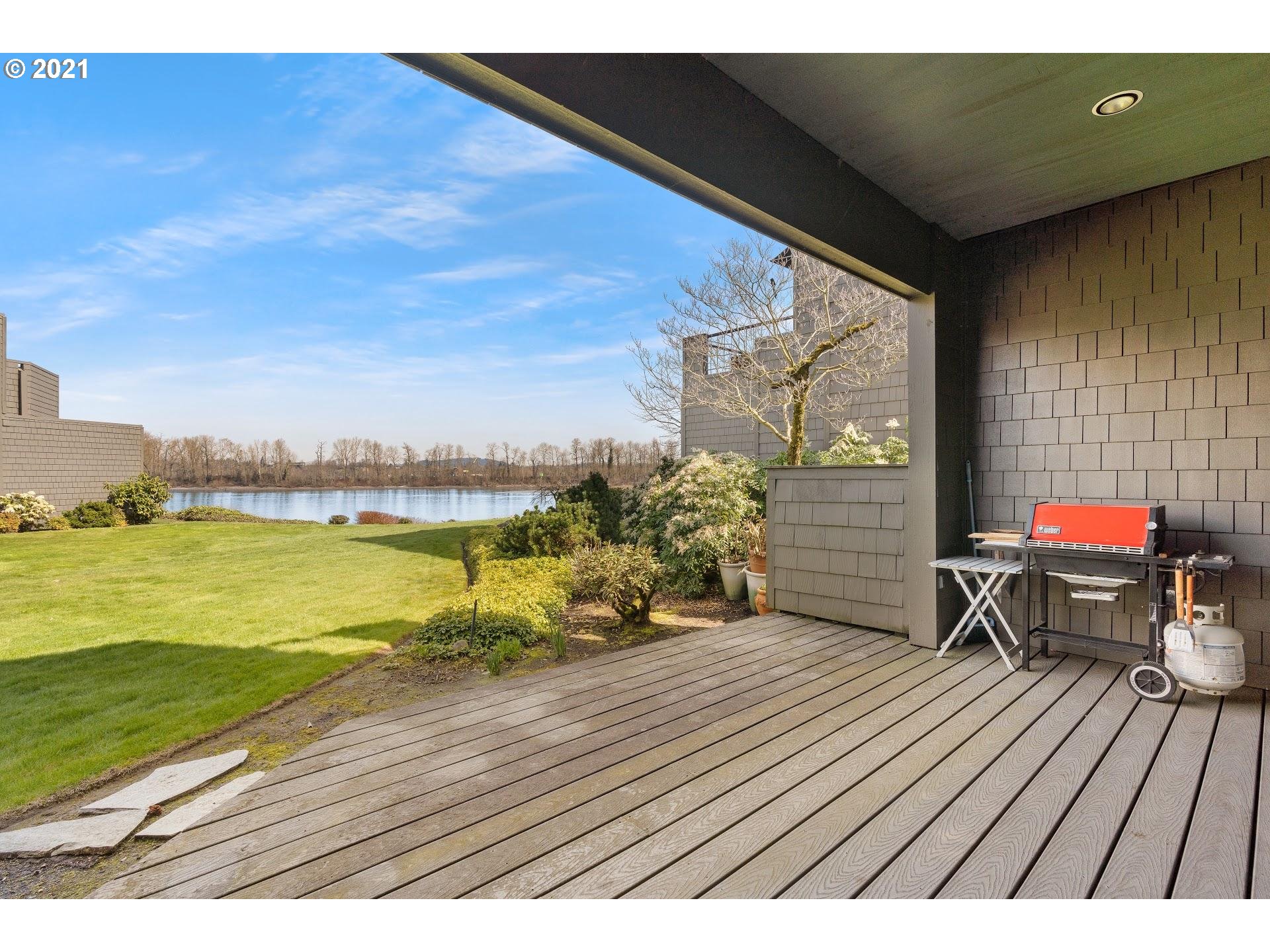 Photo #2: 21675108 Listing 