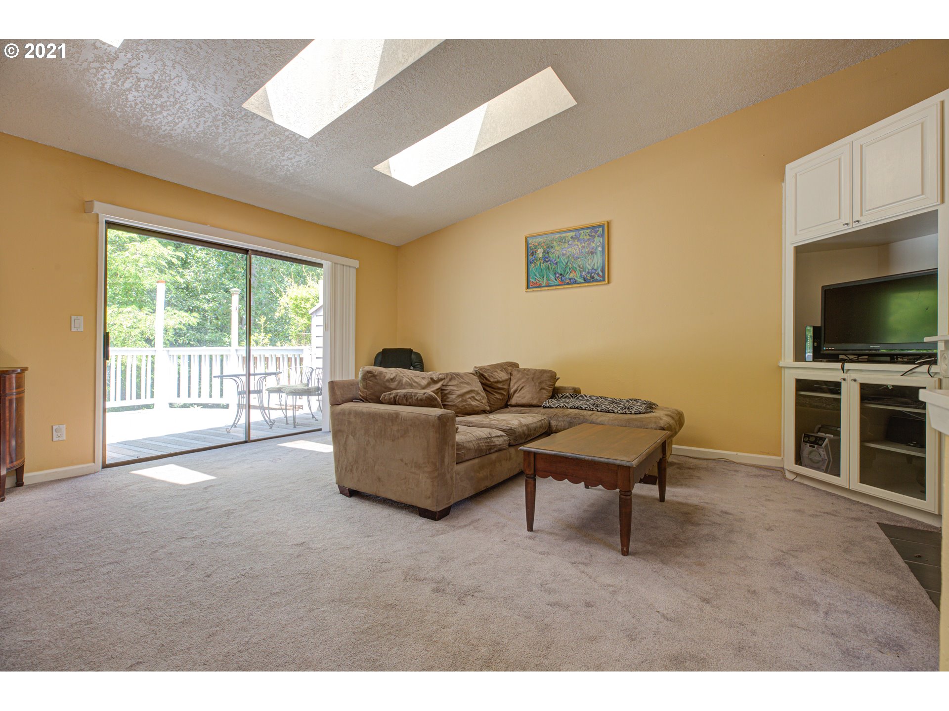 Photo #3: 21676512 Listing 