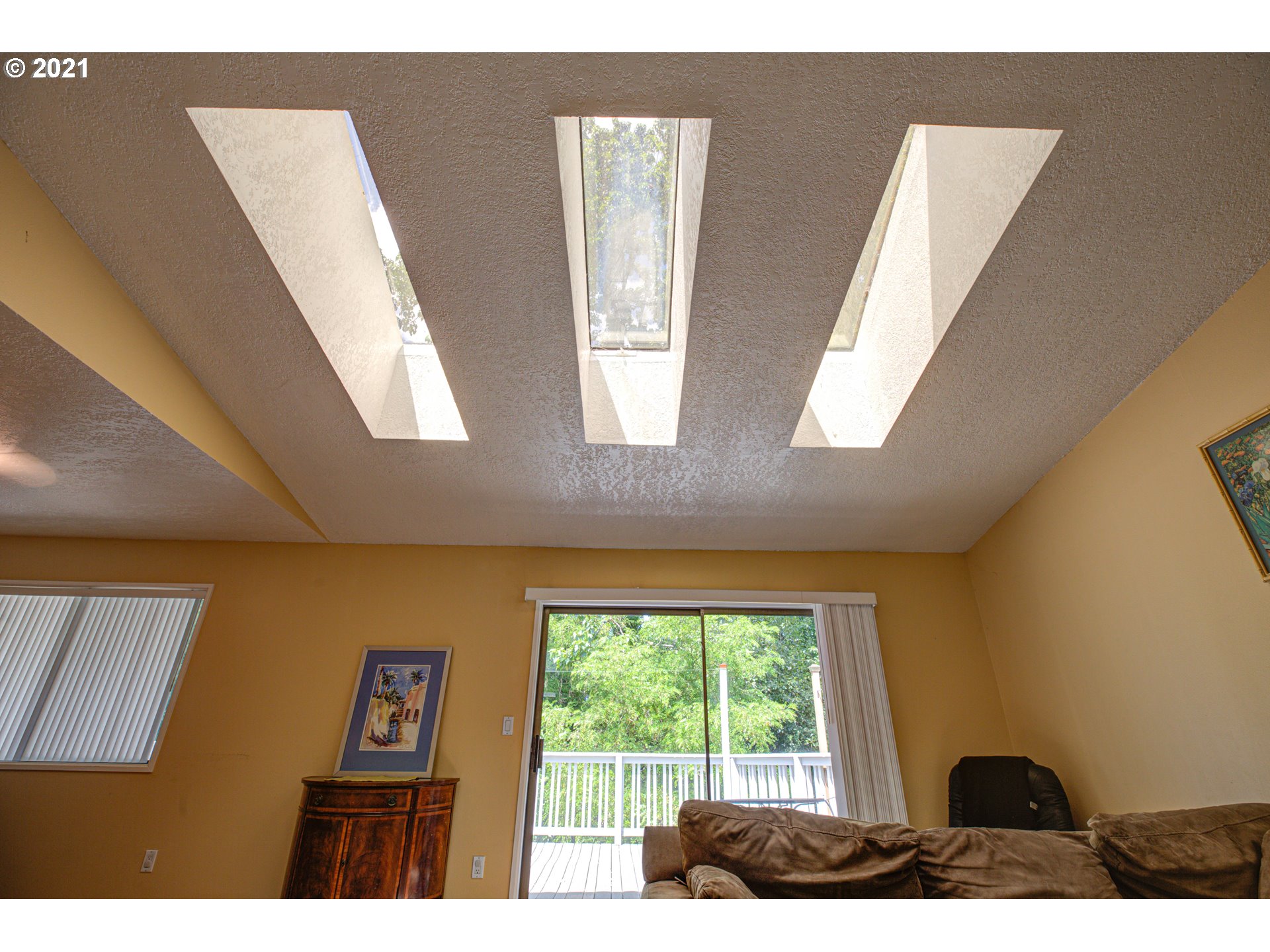Photo #4: 21676512 Listing 