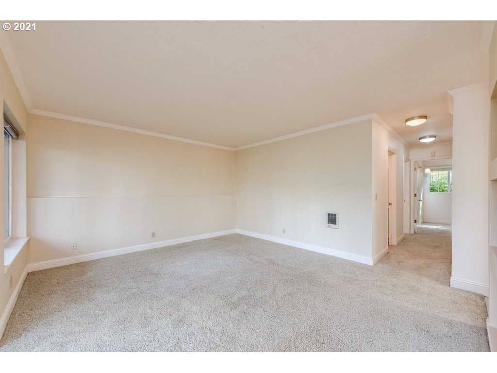 Photo #2: 21679824 Listing 