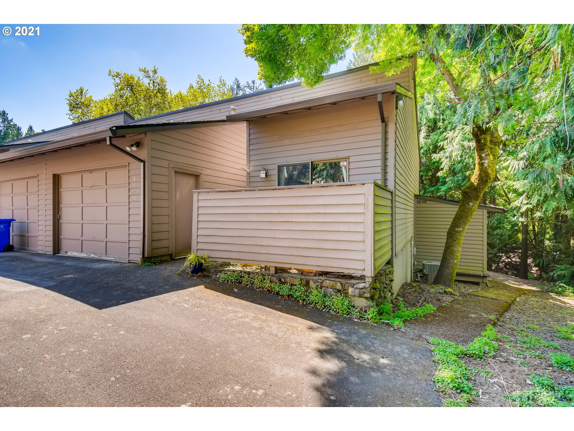 Photo #2: 21681168 Listing 