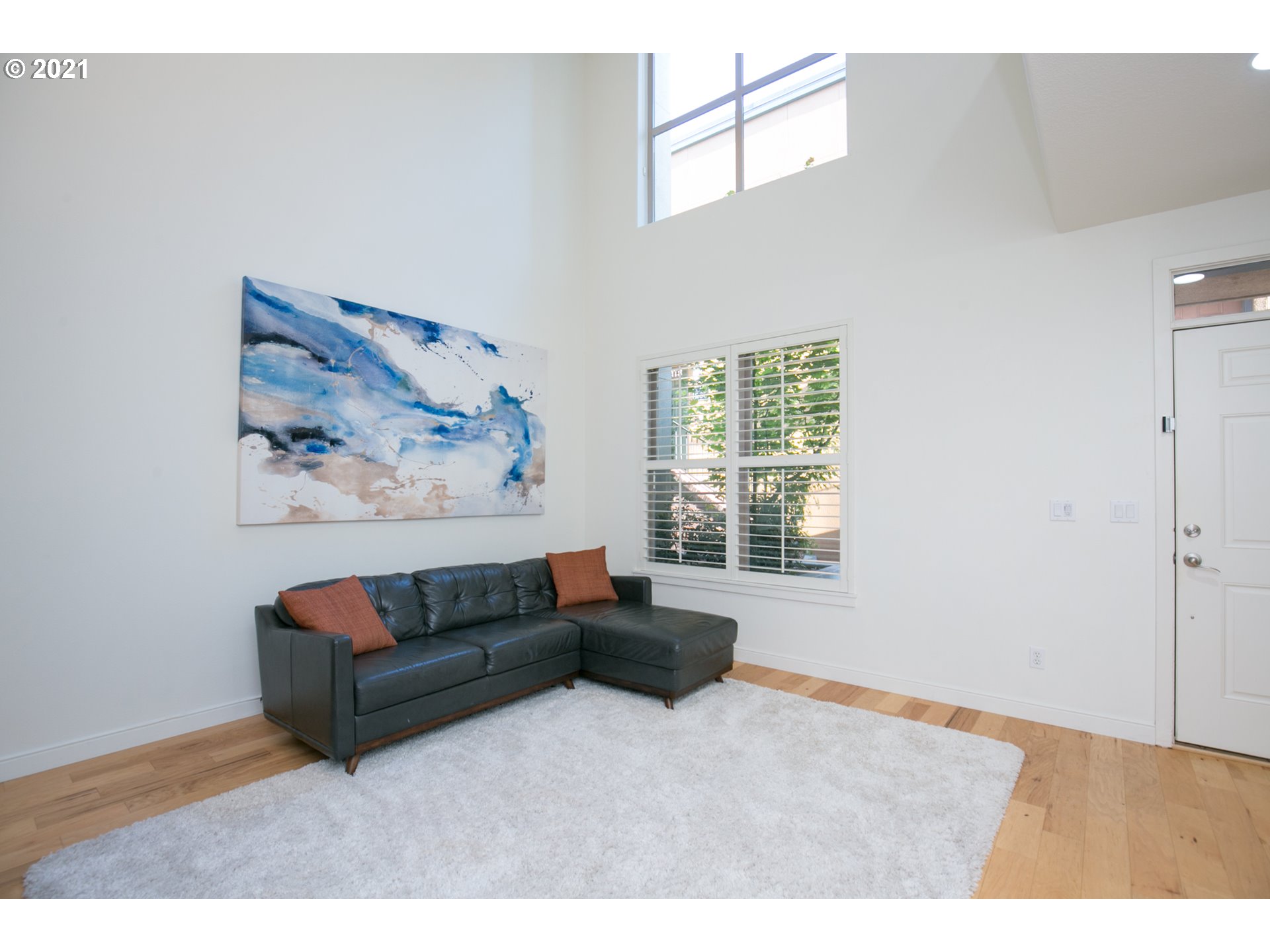 Photo #4: 21681945 Listing 