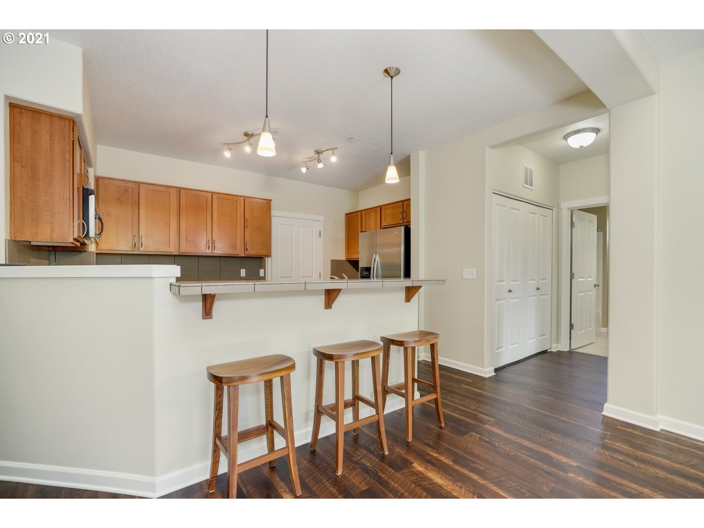 Photo #4: 21683946 Listing 