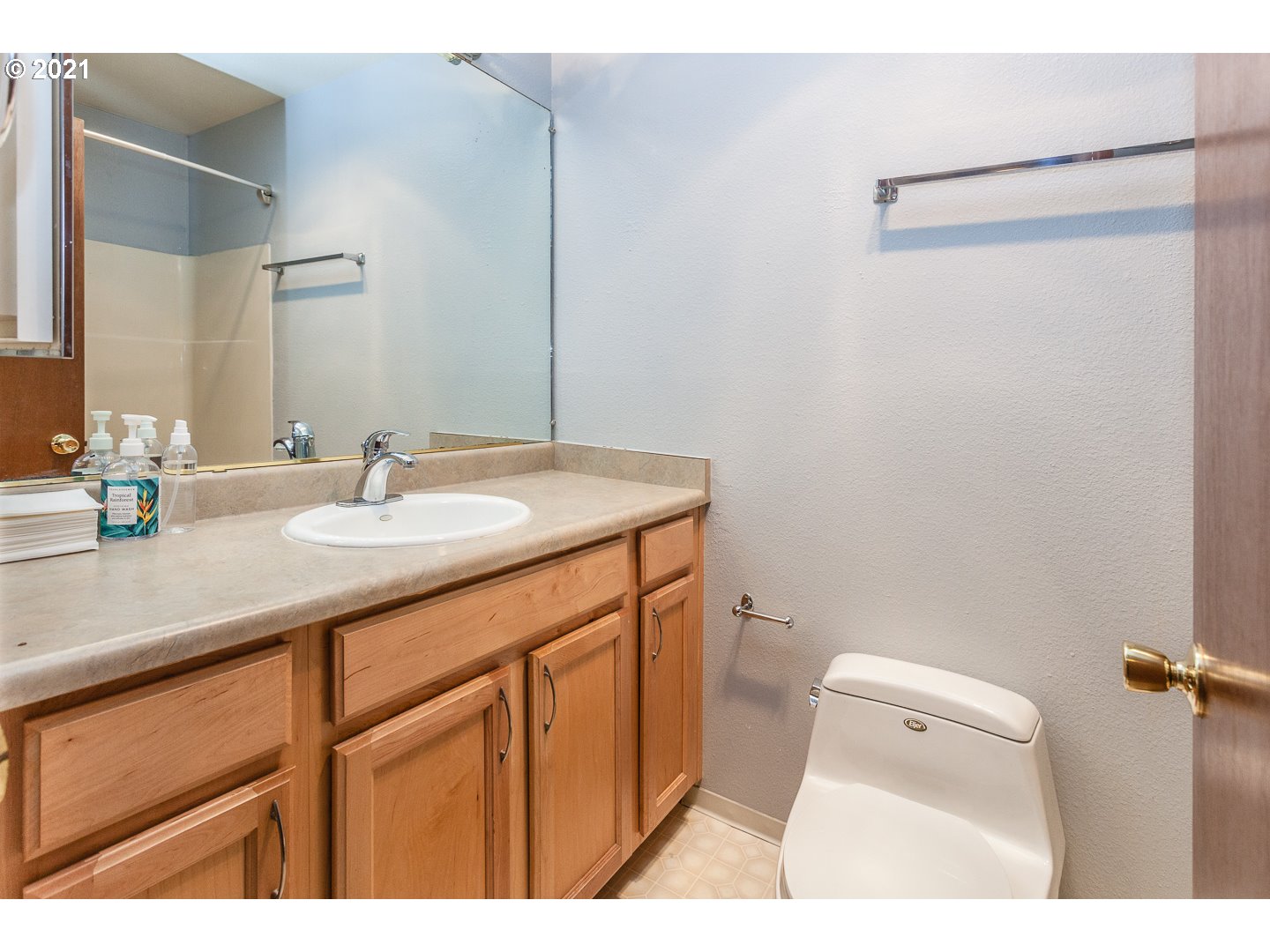 Photo #6: 21684327 Listing 