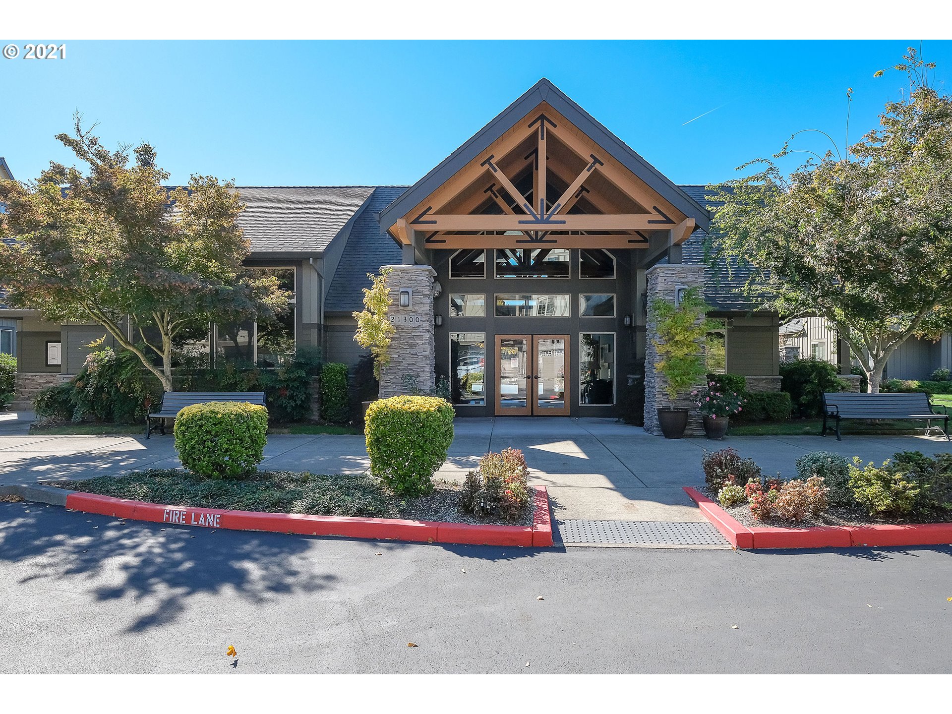 Photo #5: 21685235 Listing 