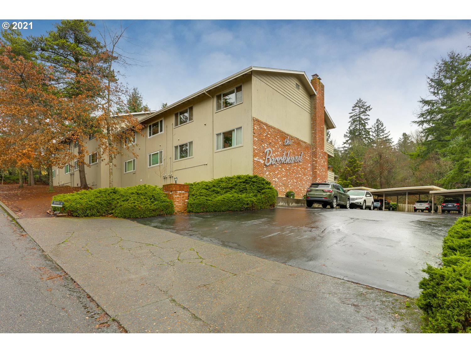 Photo #2: 21686595 Listing 