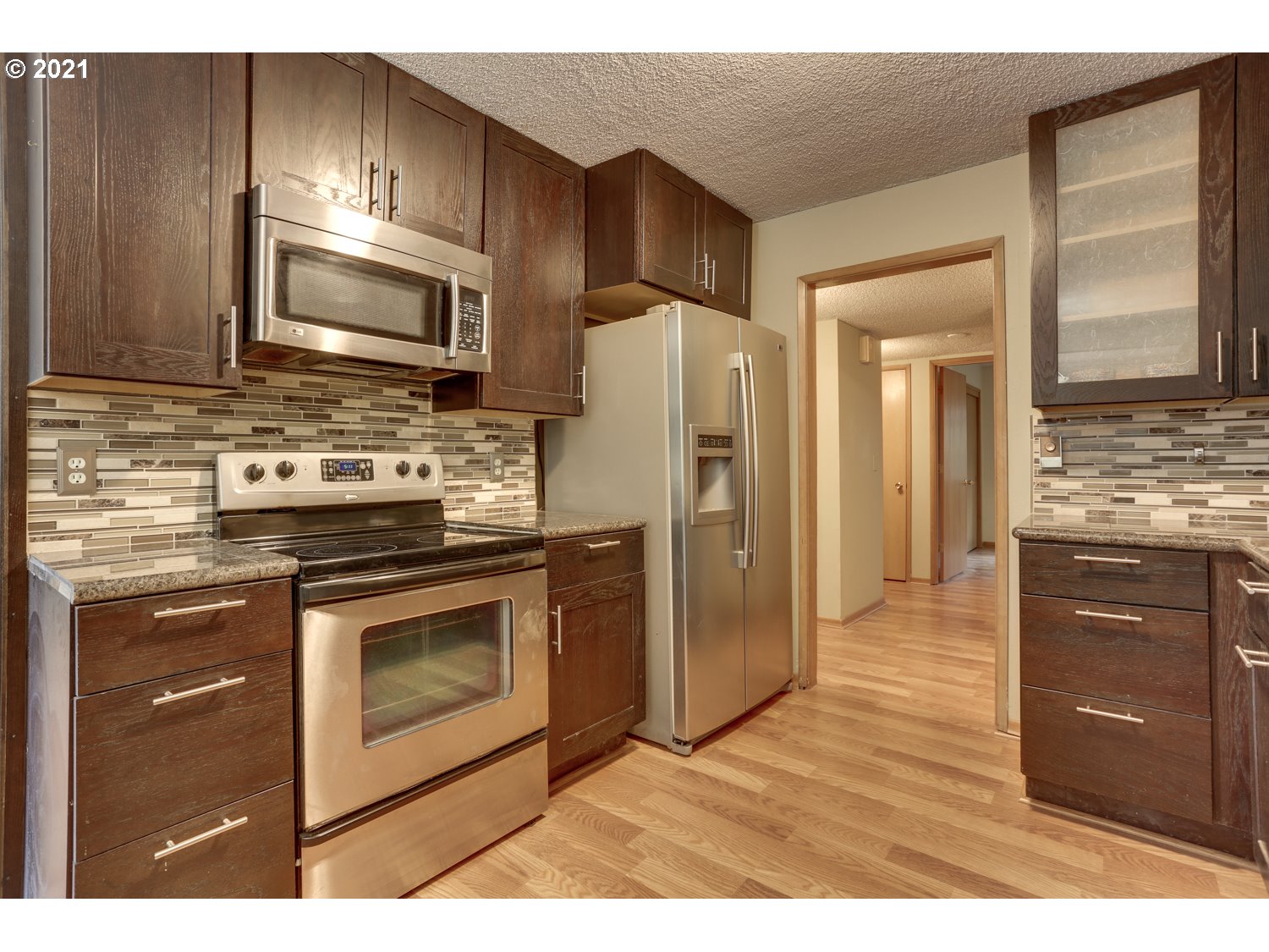 Photo #6: 21686595 Listing 