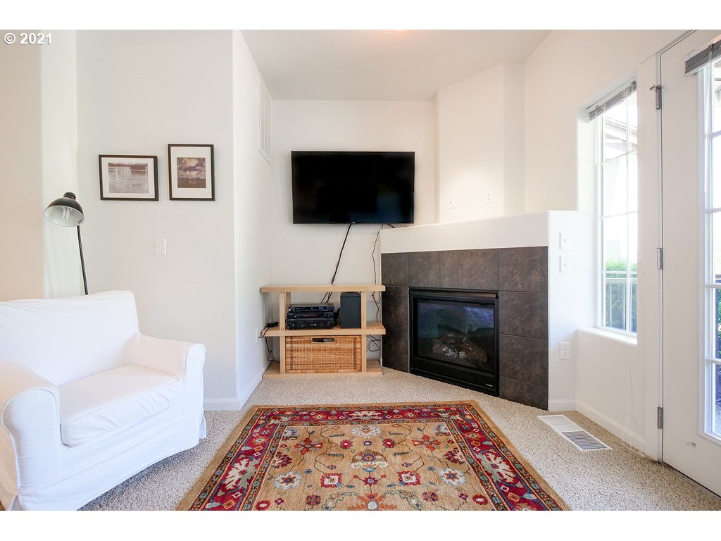 Photo #4: 21688823 Listing 