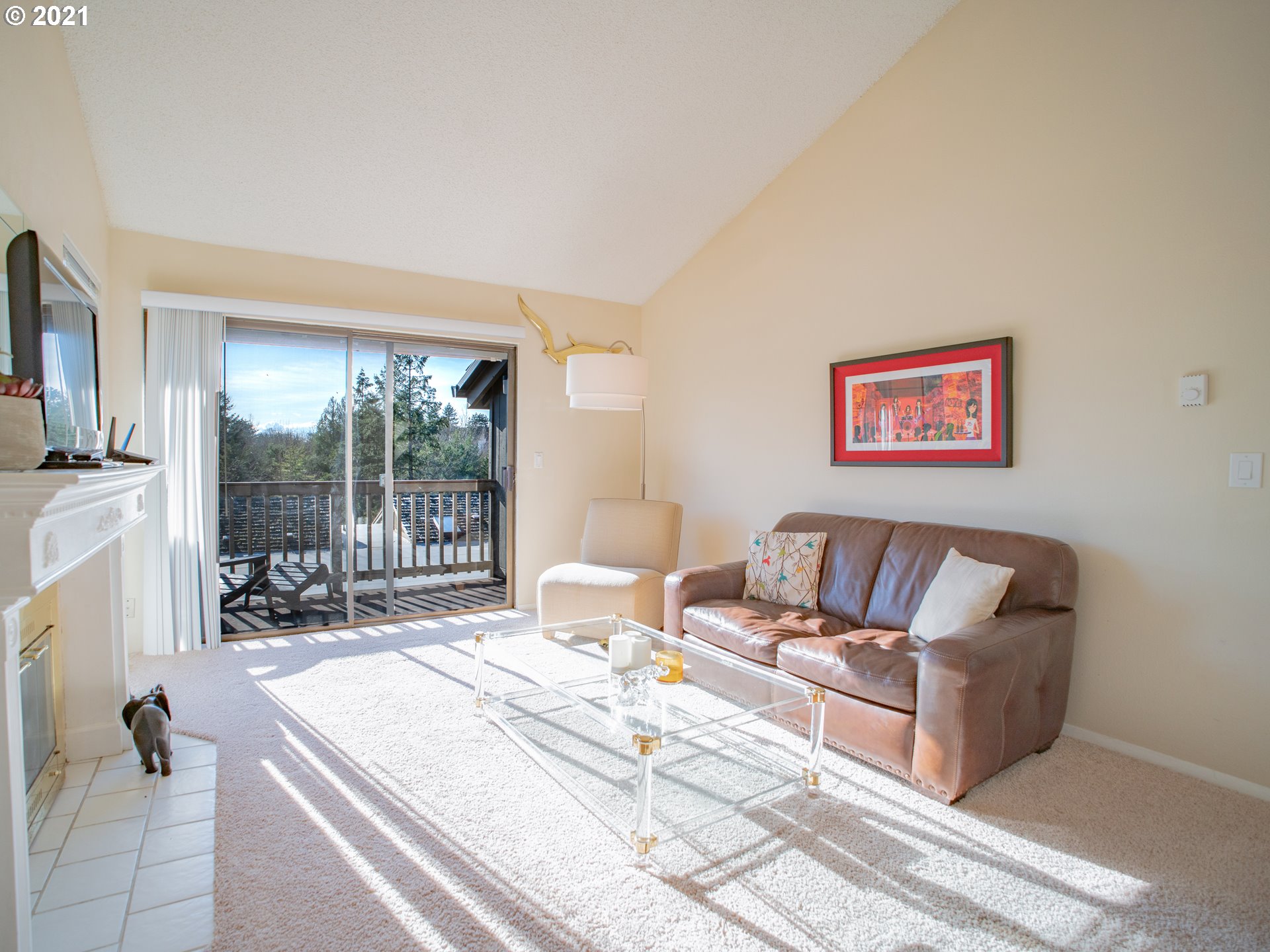 Photo #2: 21695759 Listing 