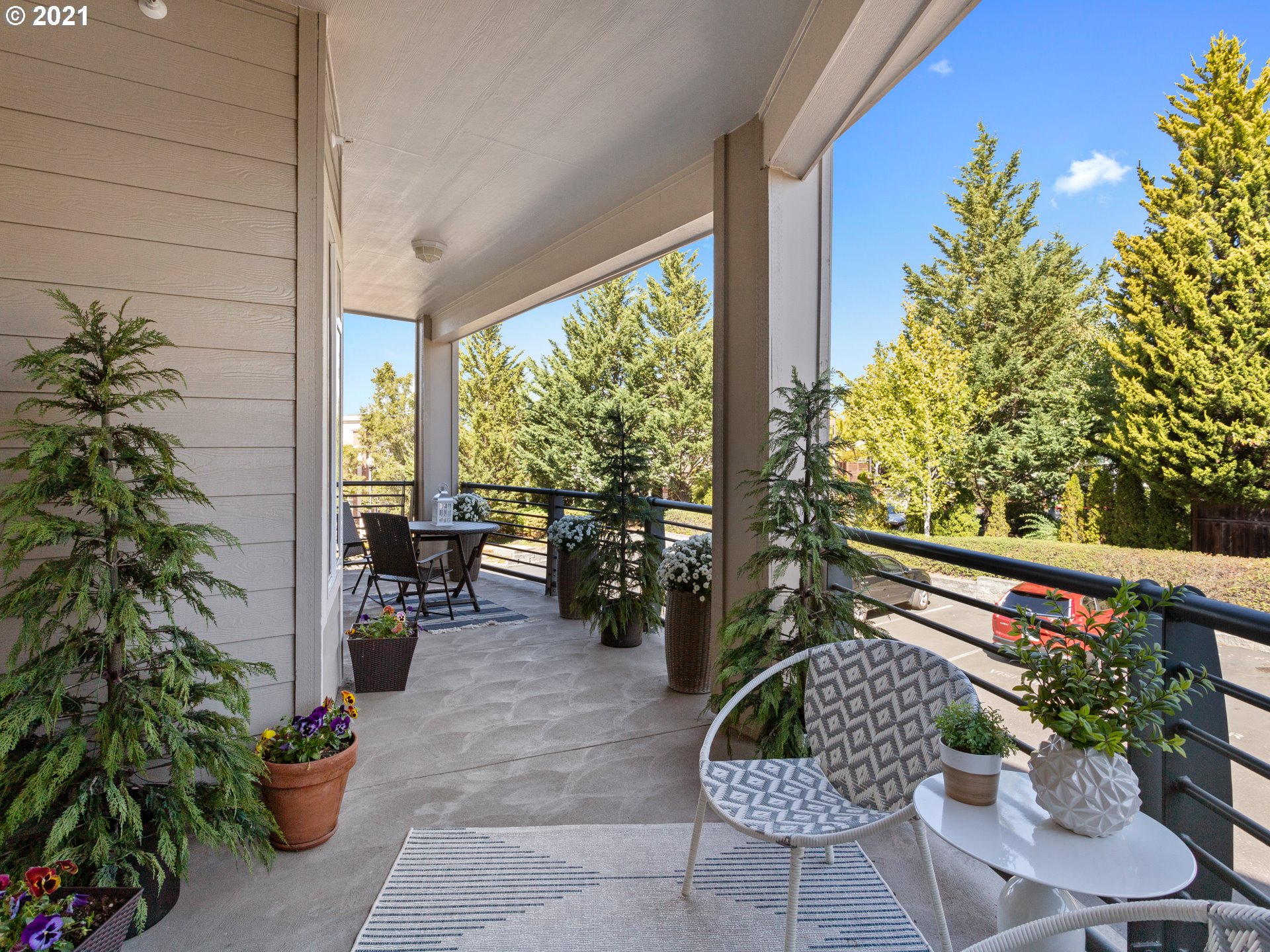 Photo #5: 21695771 Listing 