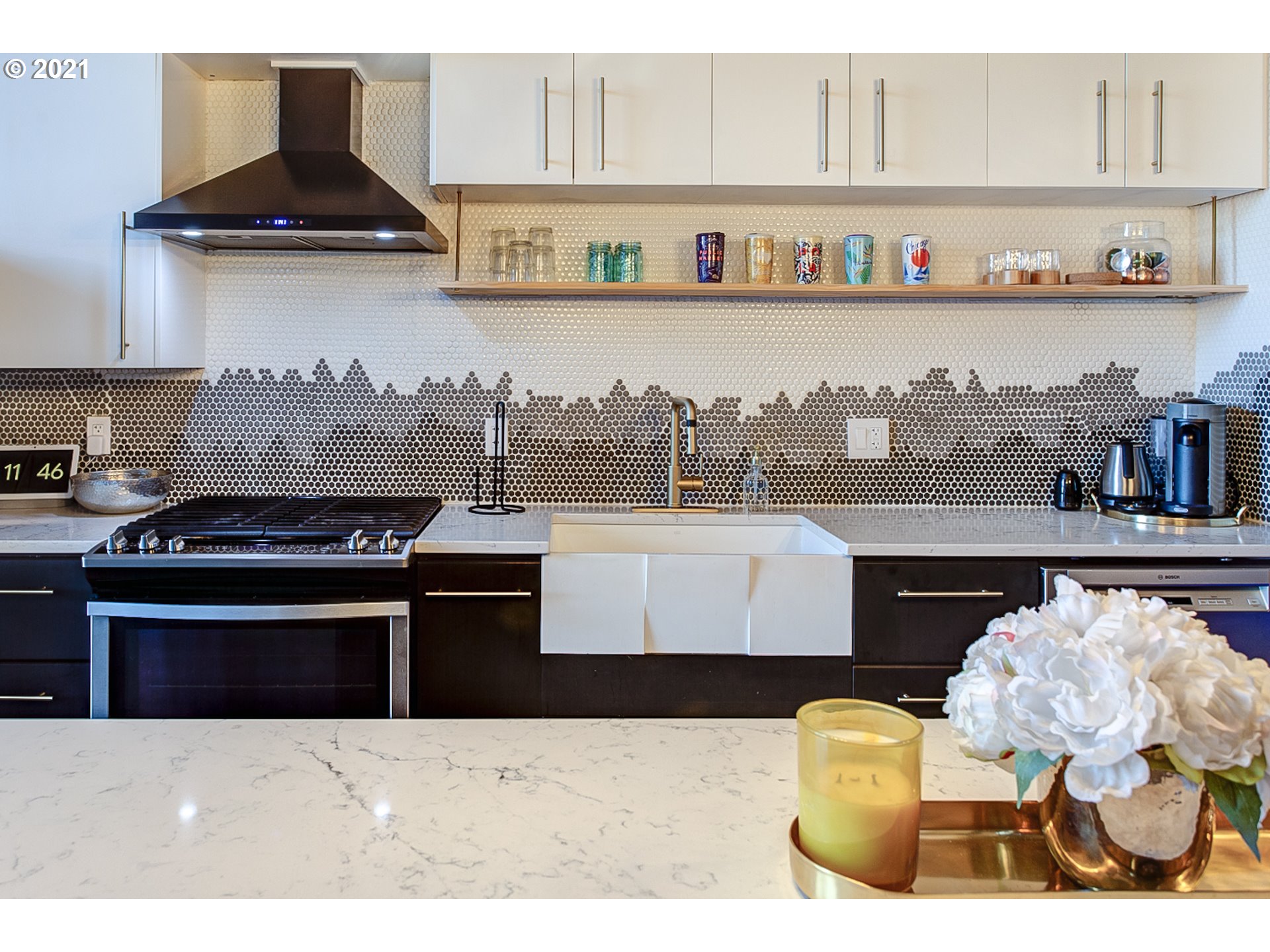 Photo #3: 21696908 Listing 
